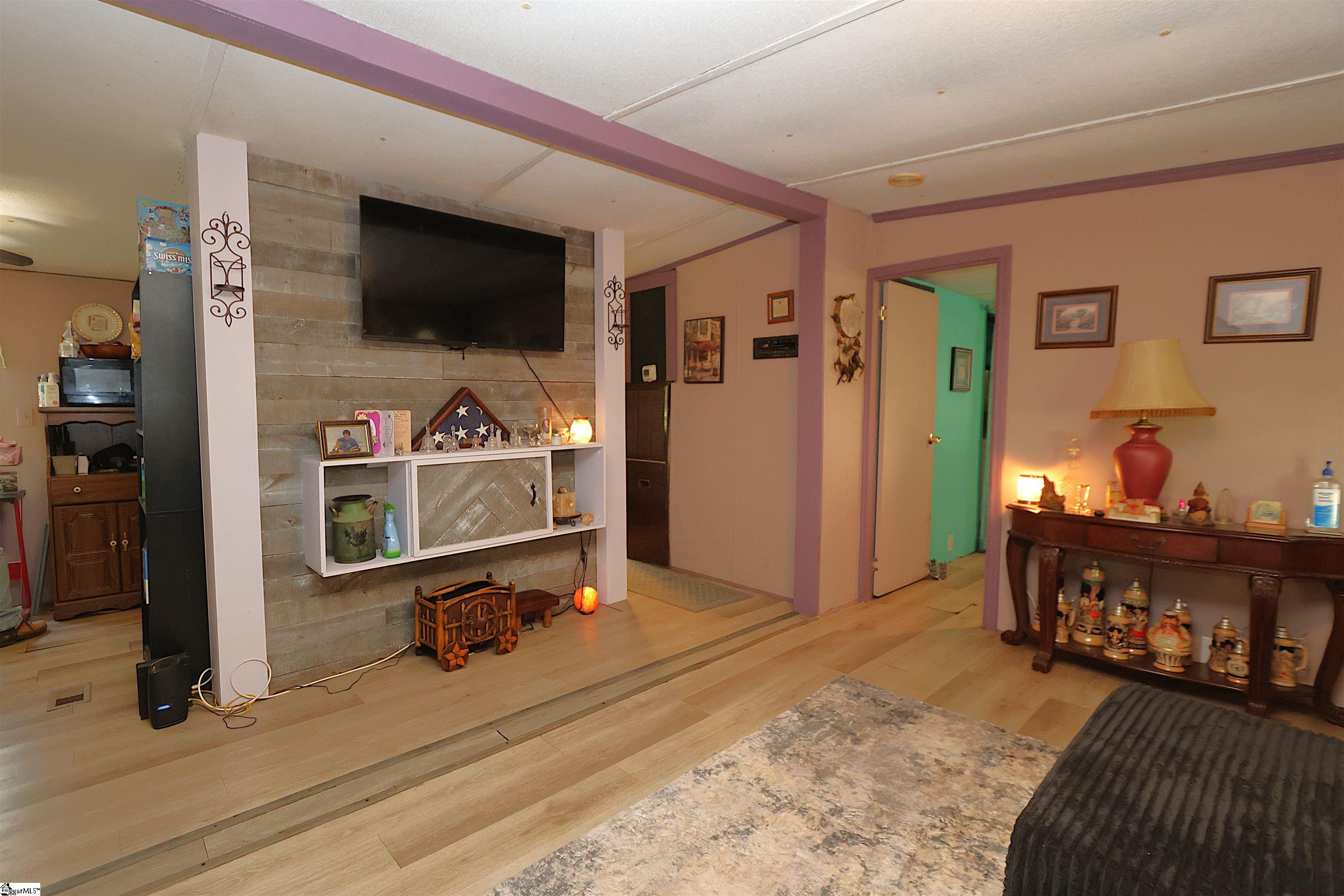 251 Crenshaw Road Cowpens, SC 29330