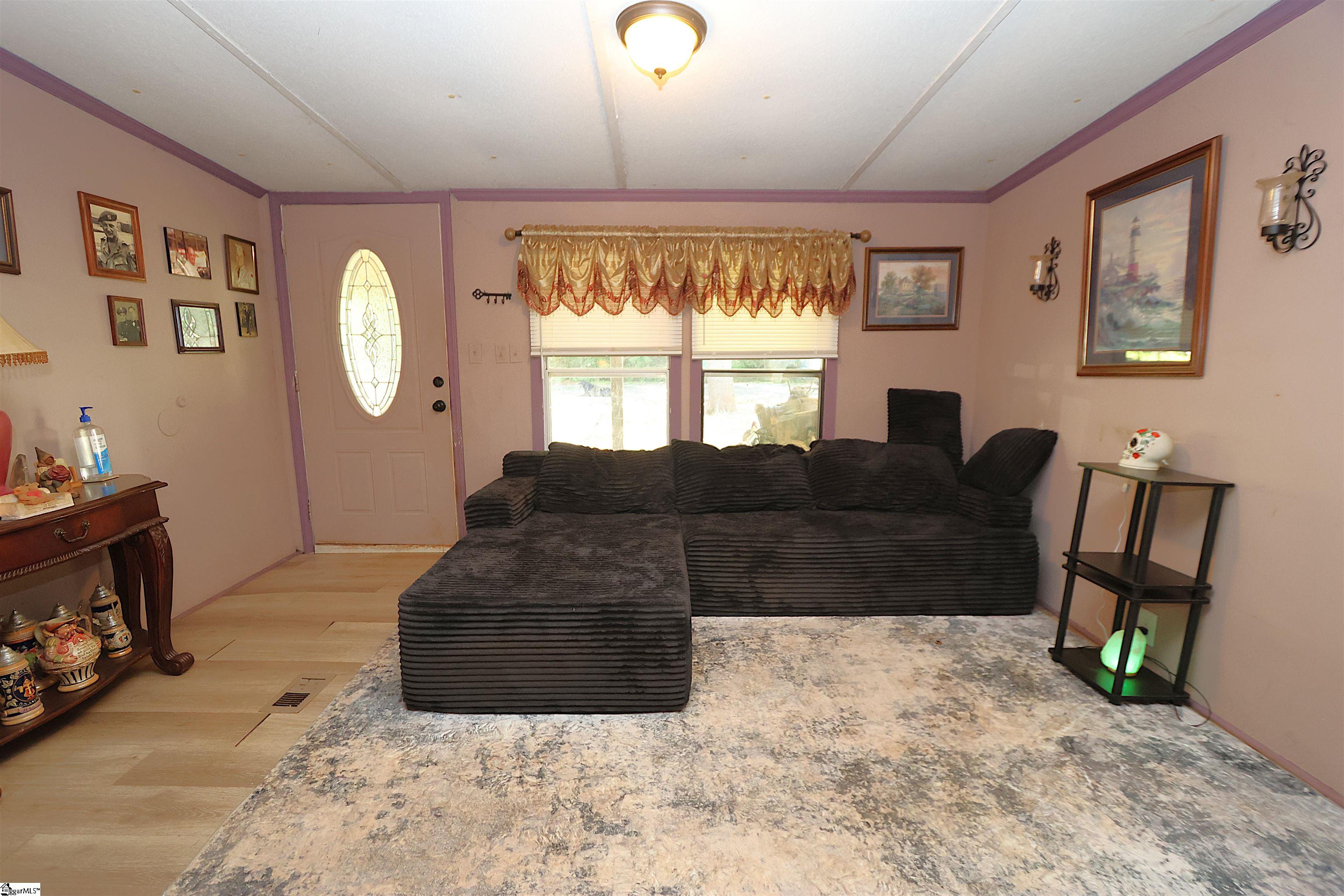 251 Crenshaw Road Cowpens, SC 29330