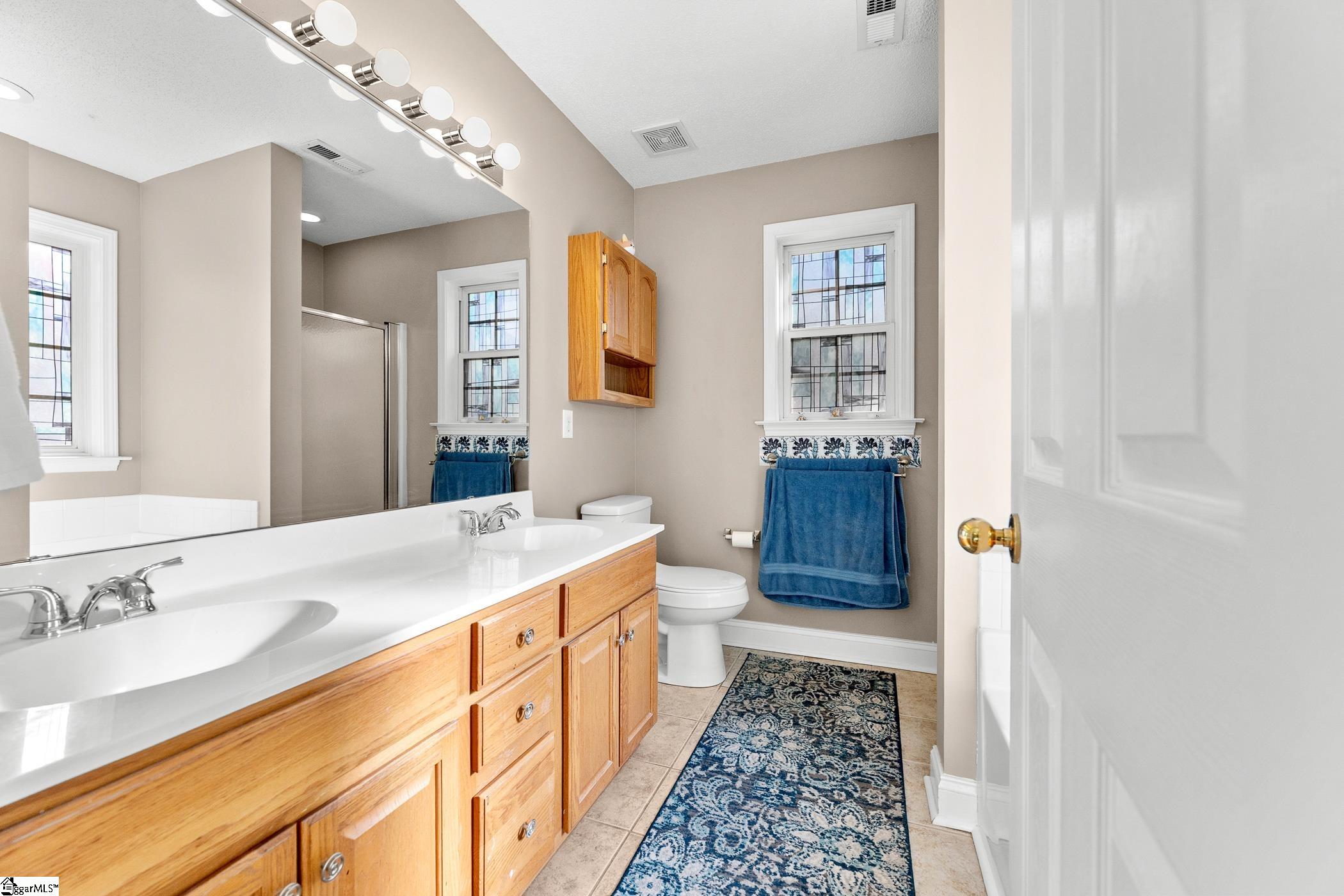 6 Huntley Court Simpsonville, SC 29681