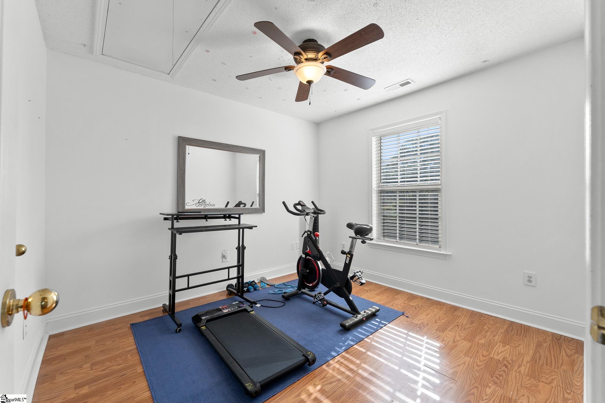 6 Huntley Court Simpsonville, SC 29681