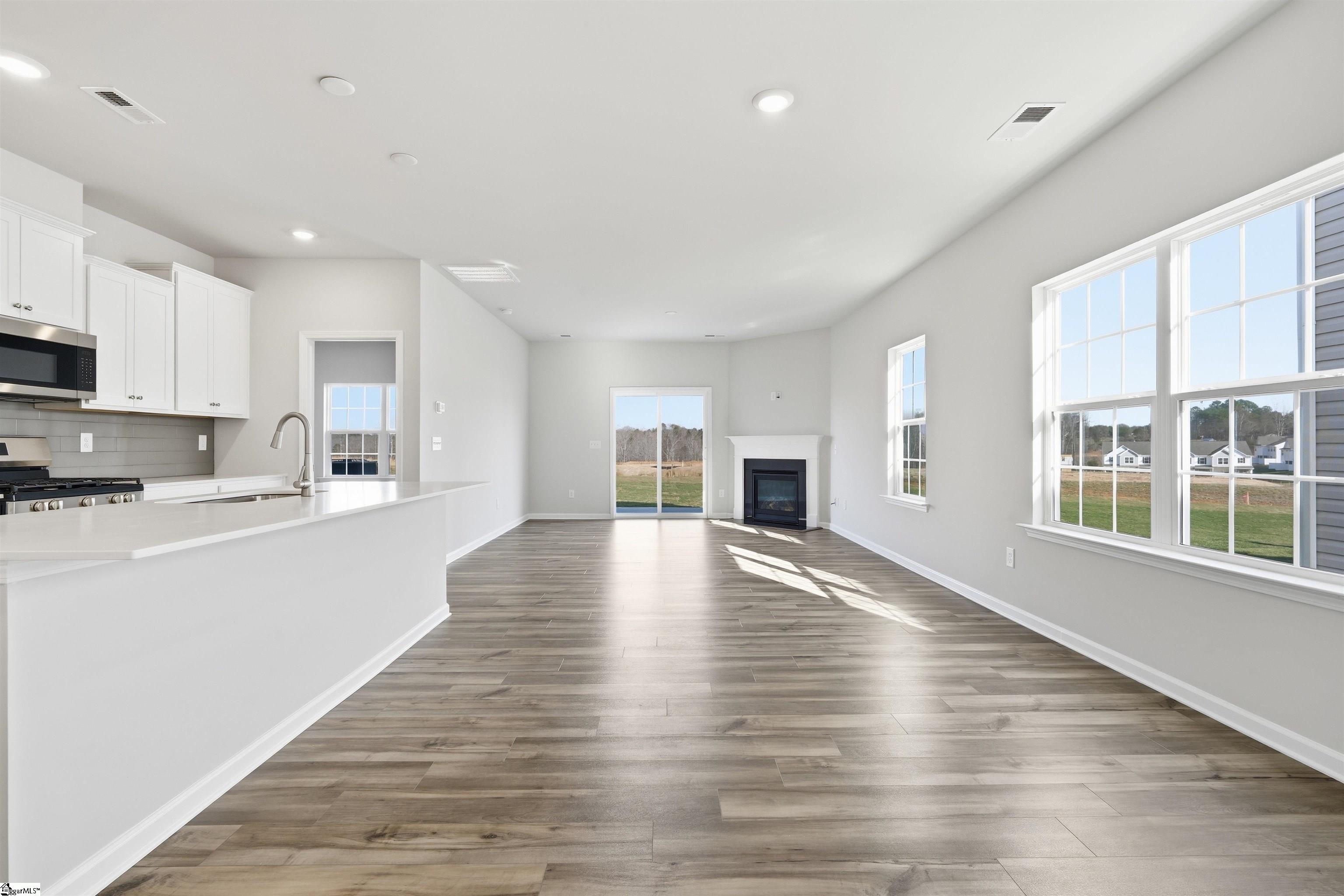 138 Farmwell Drive Woodruff, SC 29388
