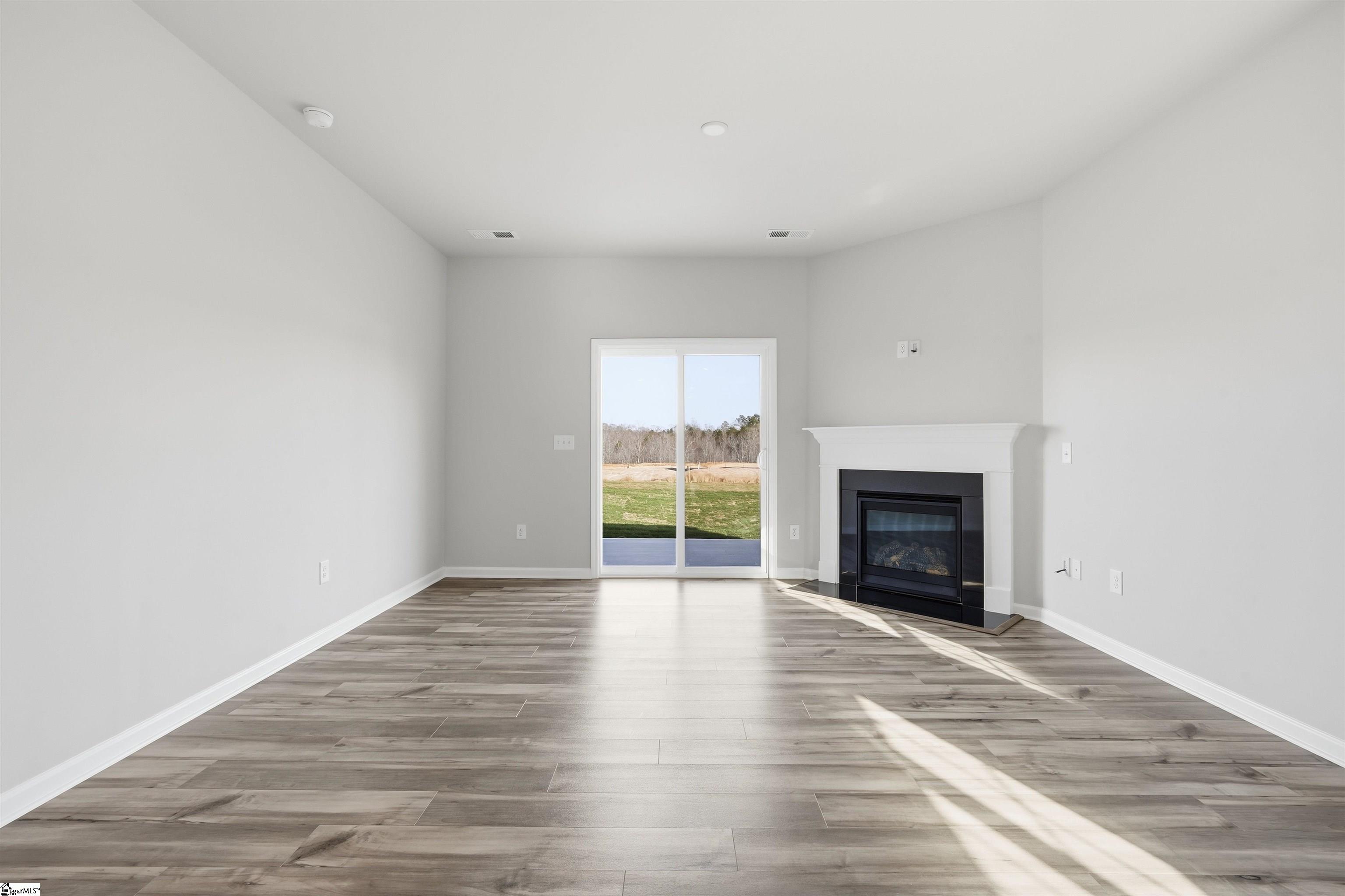 138 Farmwell Drive Woodruff, SC 29388
