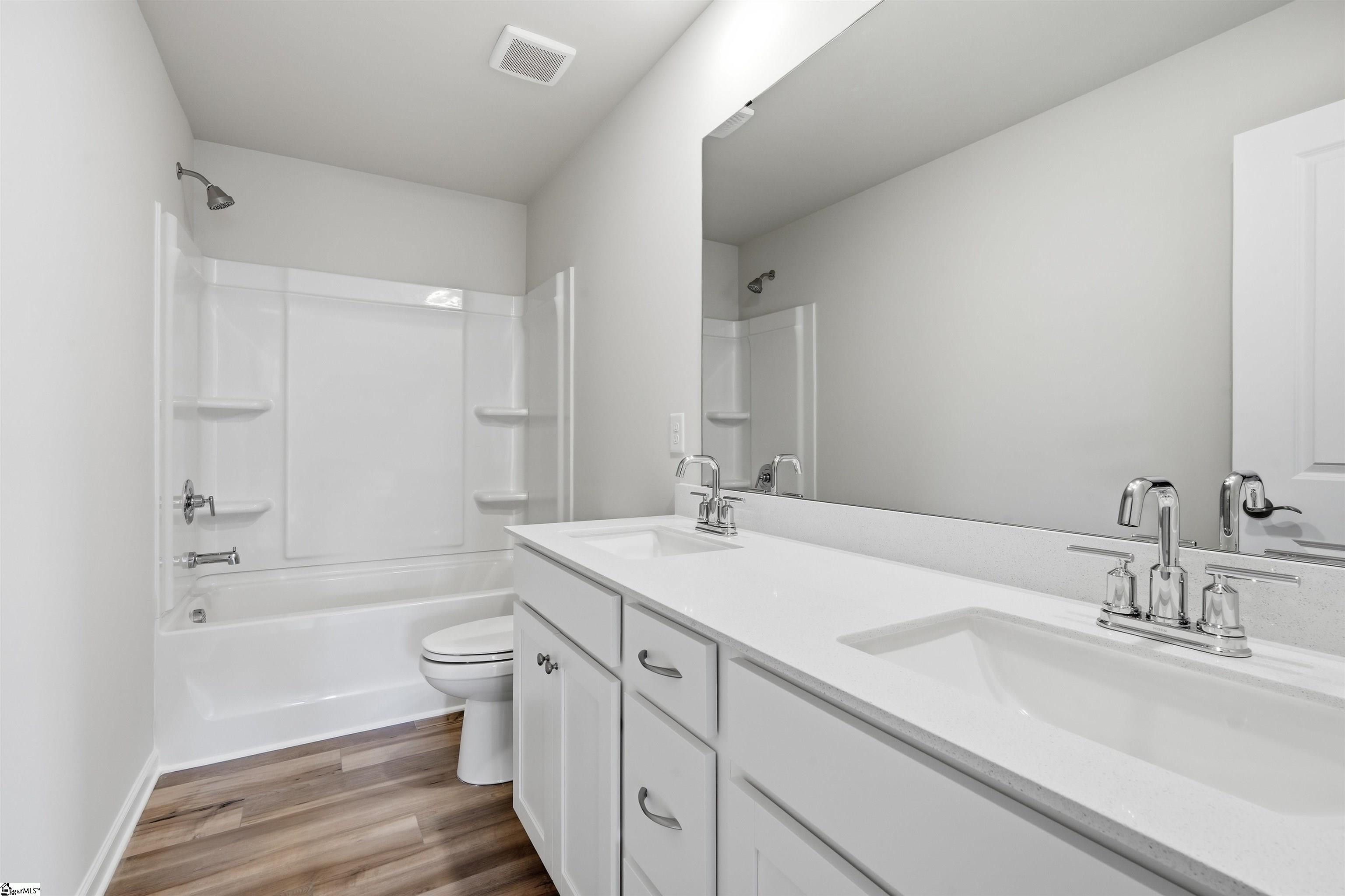 138 Farmwell Drive Woodruff, SC 29388