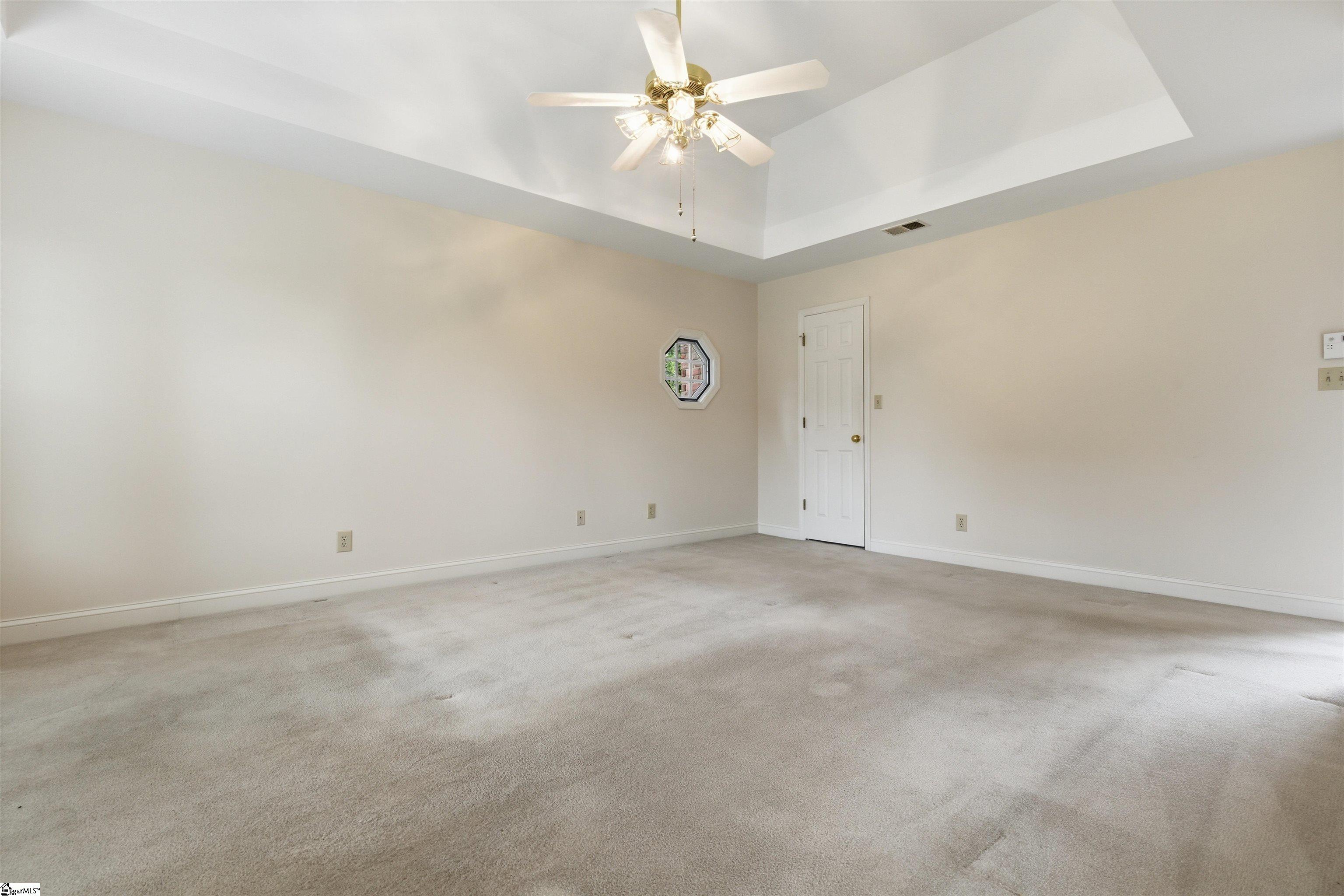 110 W Killarney Lake Moore, SC 29369