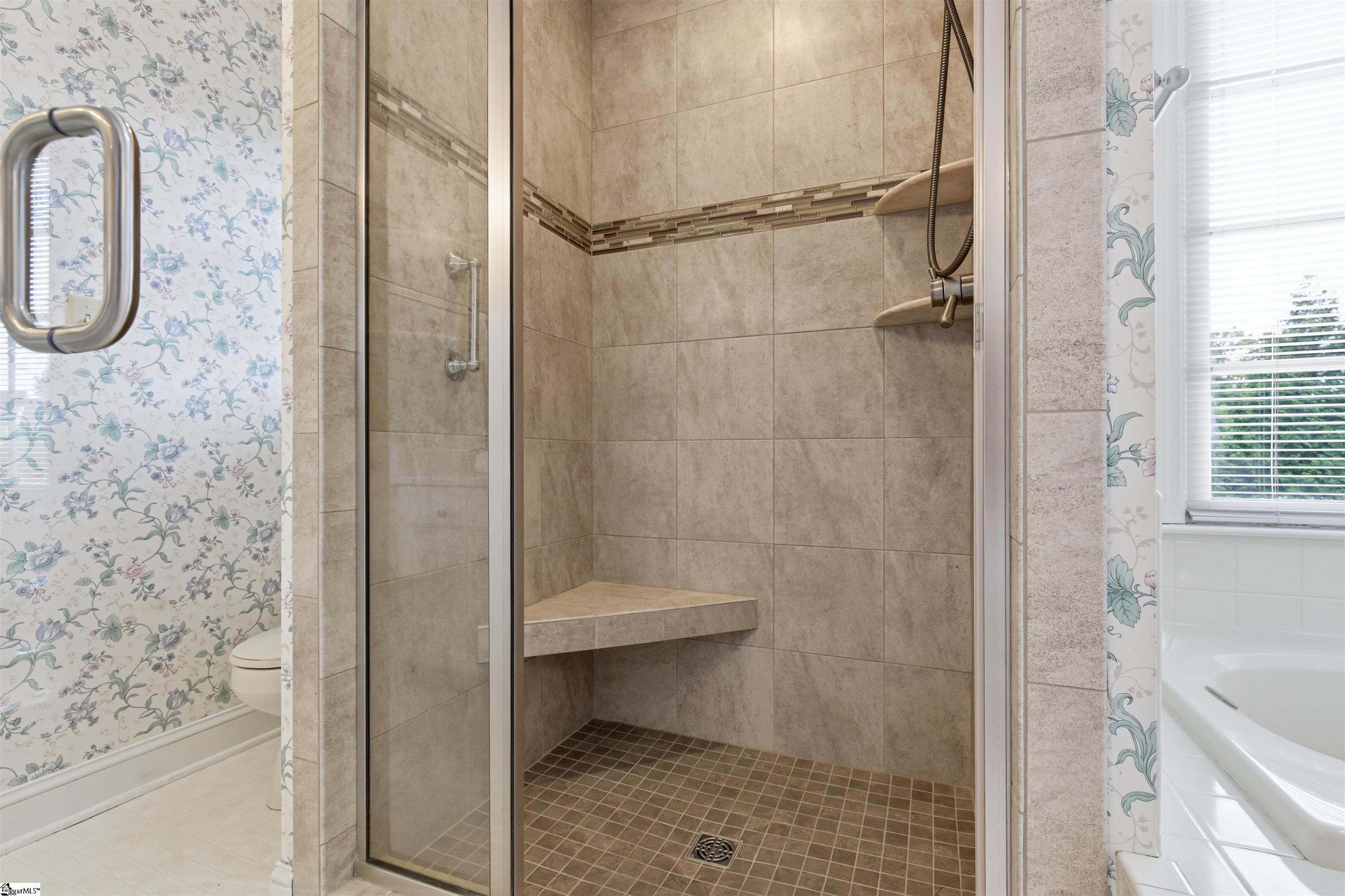 110 W Killarney Lake Moore, SC 29369