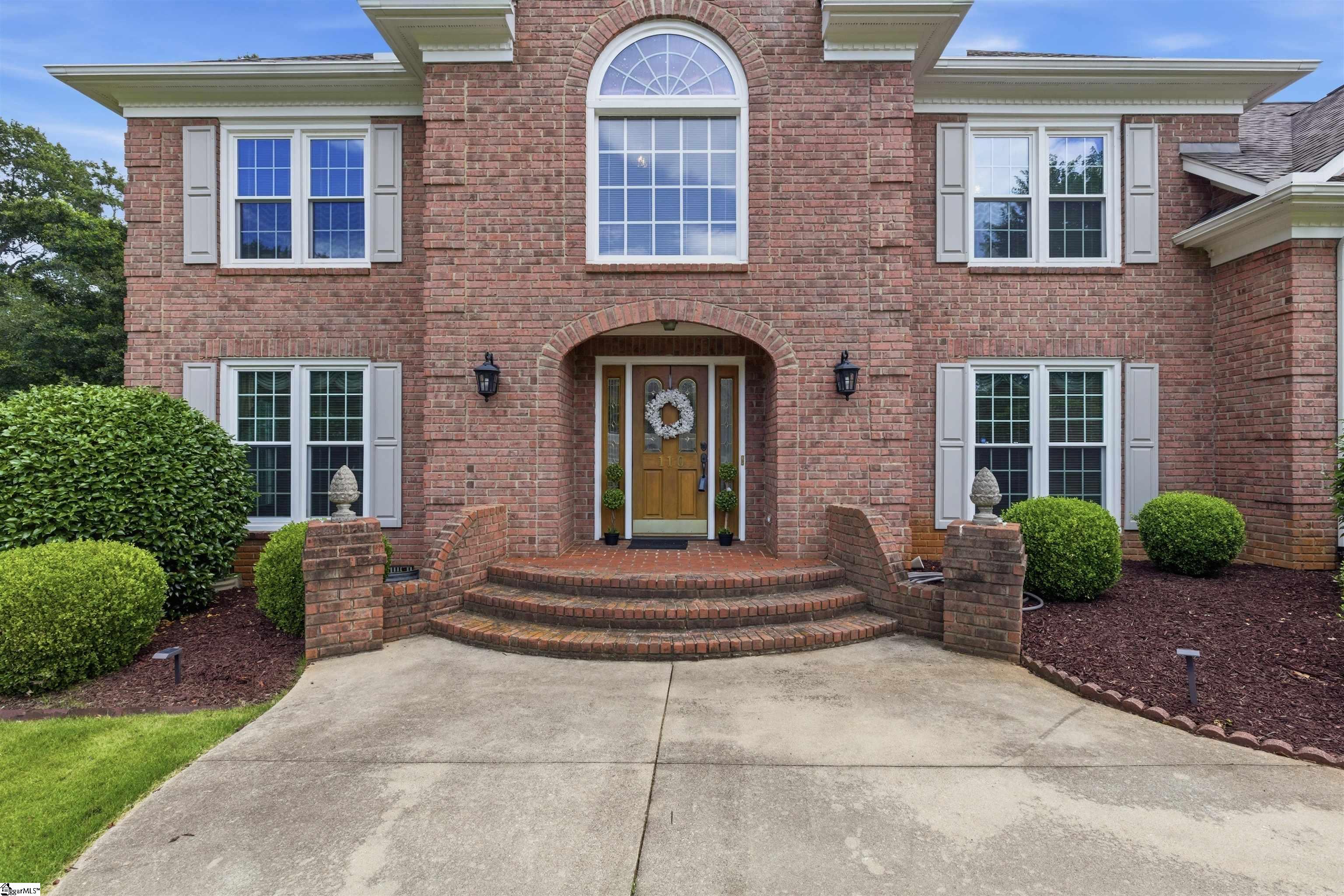 110 W Killarney Lake Moore, SC 29369