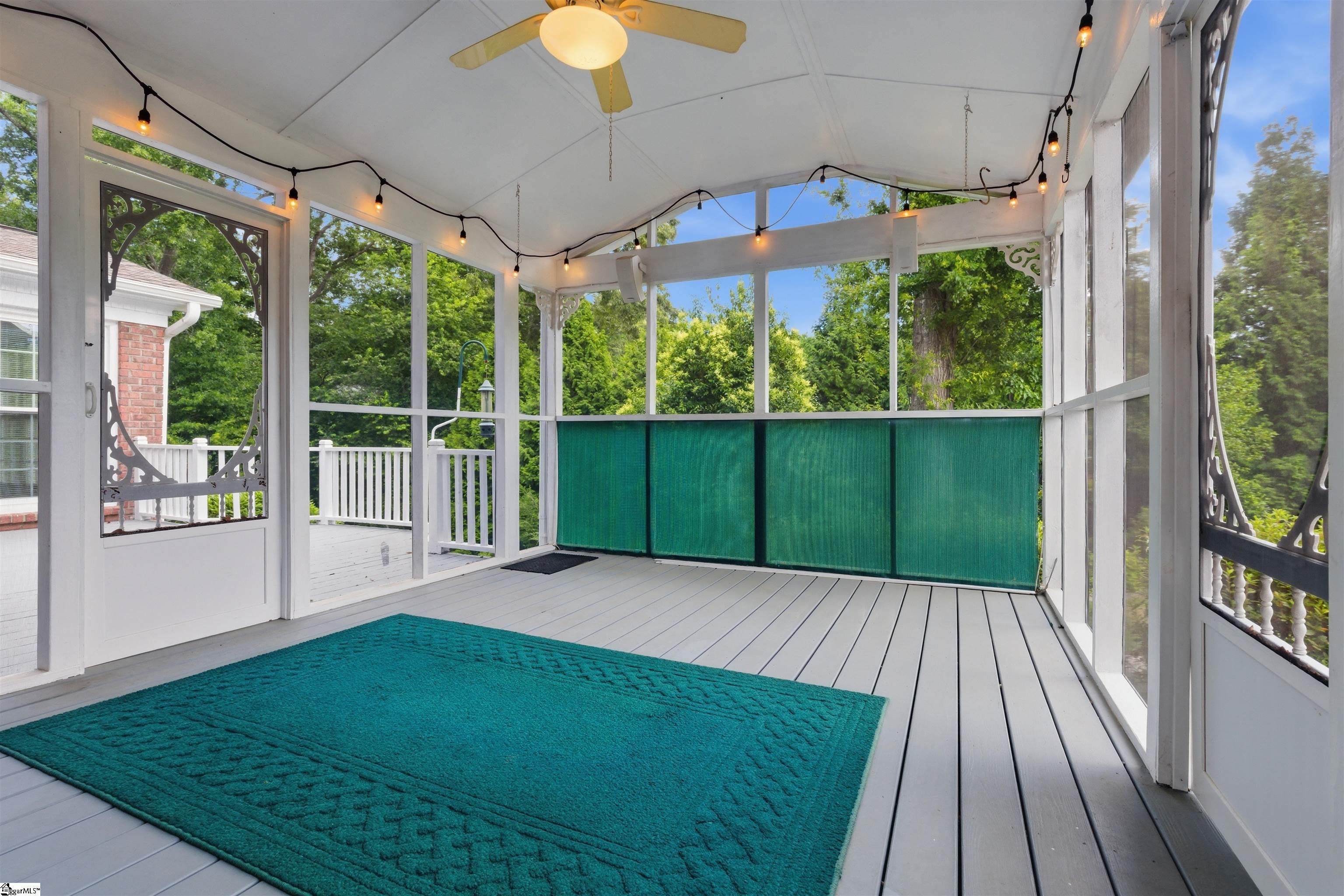 110 W Killarney Lake Moore, SC 29369