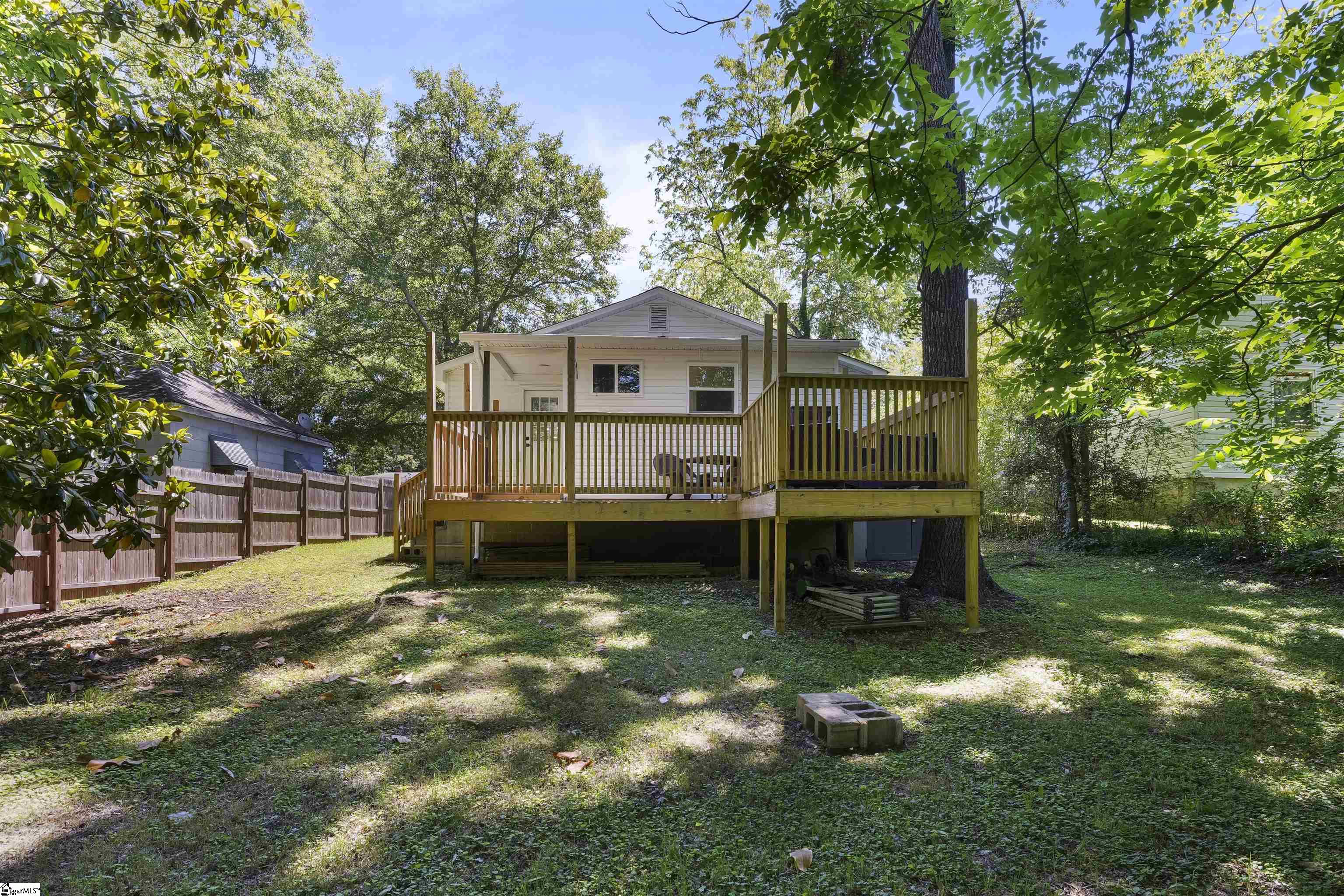 106 N 3rd Street Easley, SC 29640