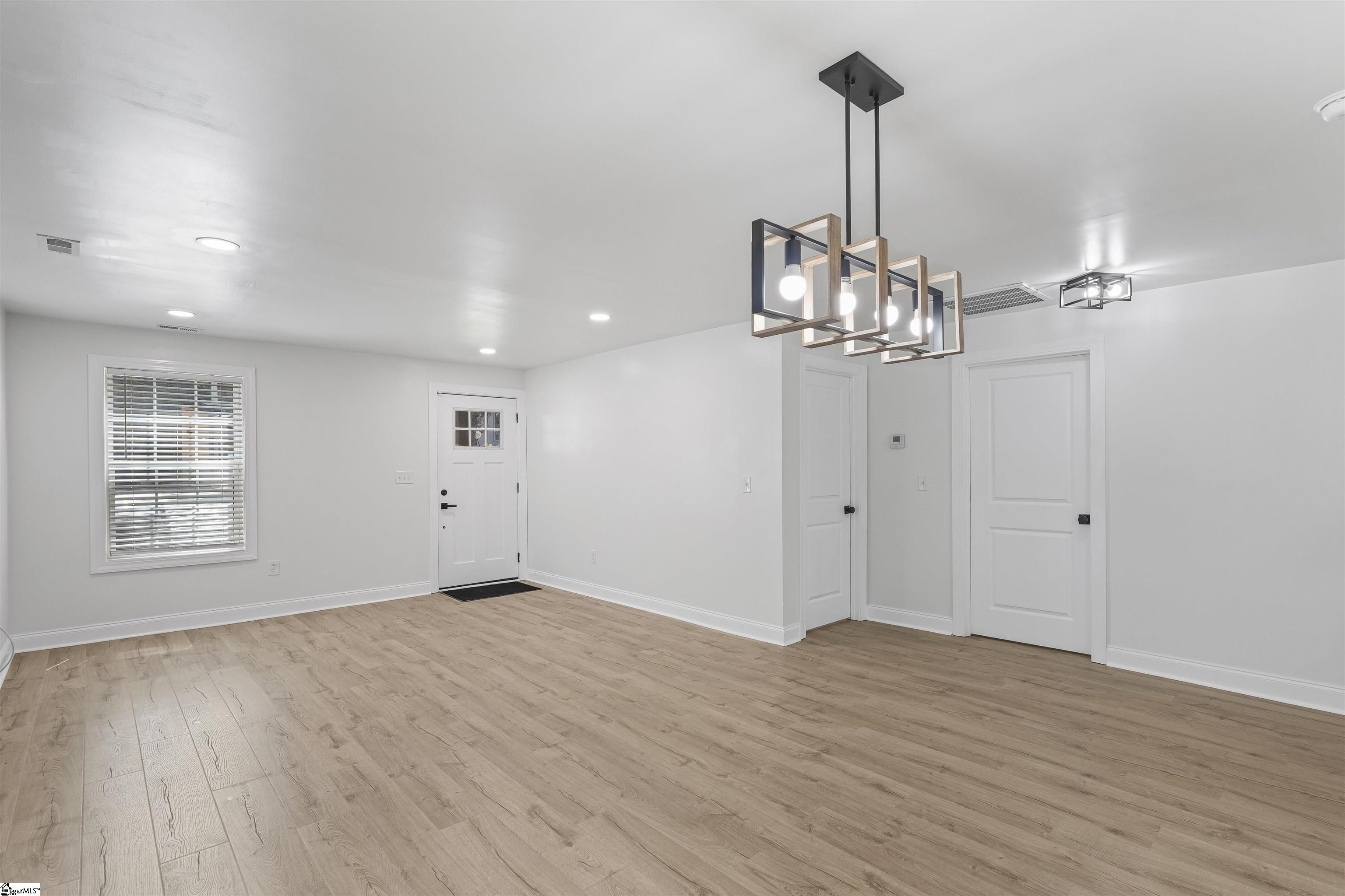 106 N 3rd Street Easley, SC 29640