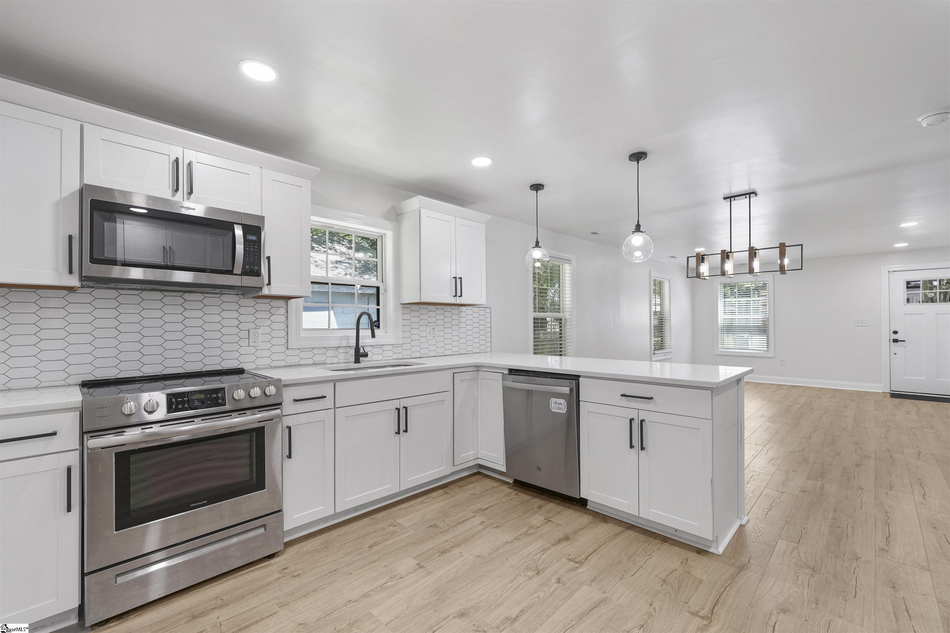 106 N 3rd Street Easley, SC 29640