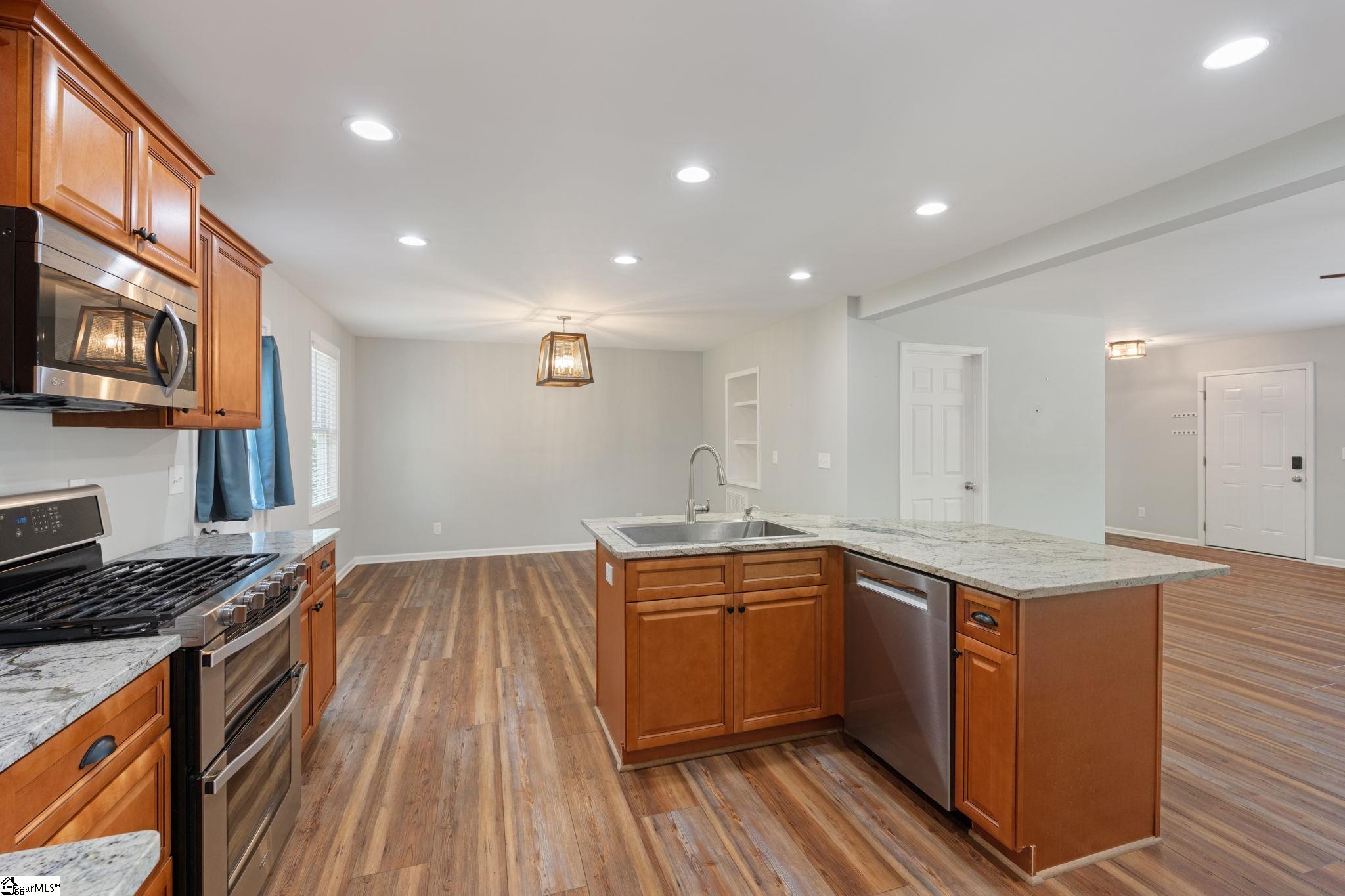 2762 Allen Bridge Road Fountain Inn, SC 29644