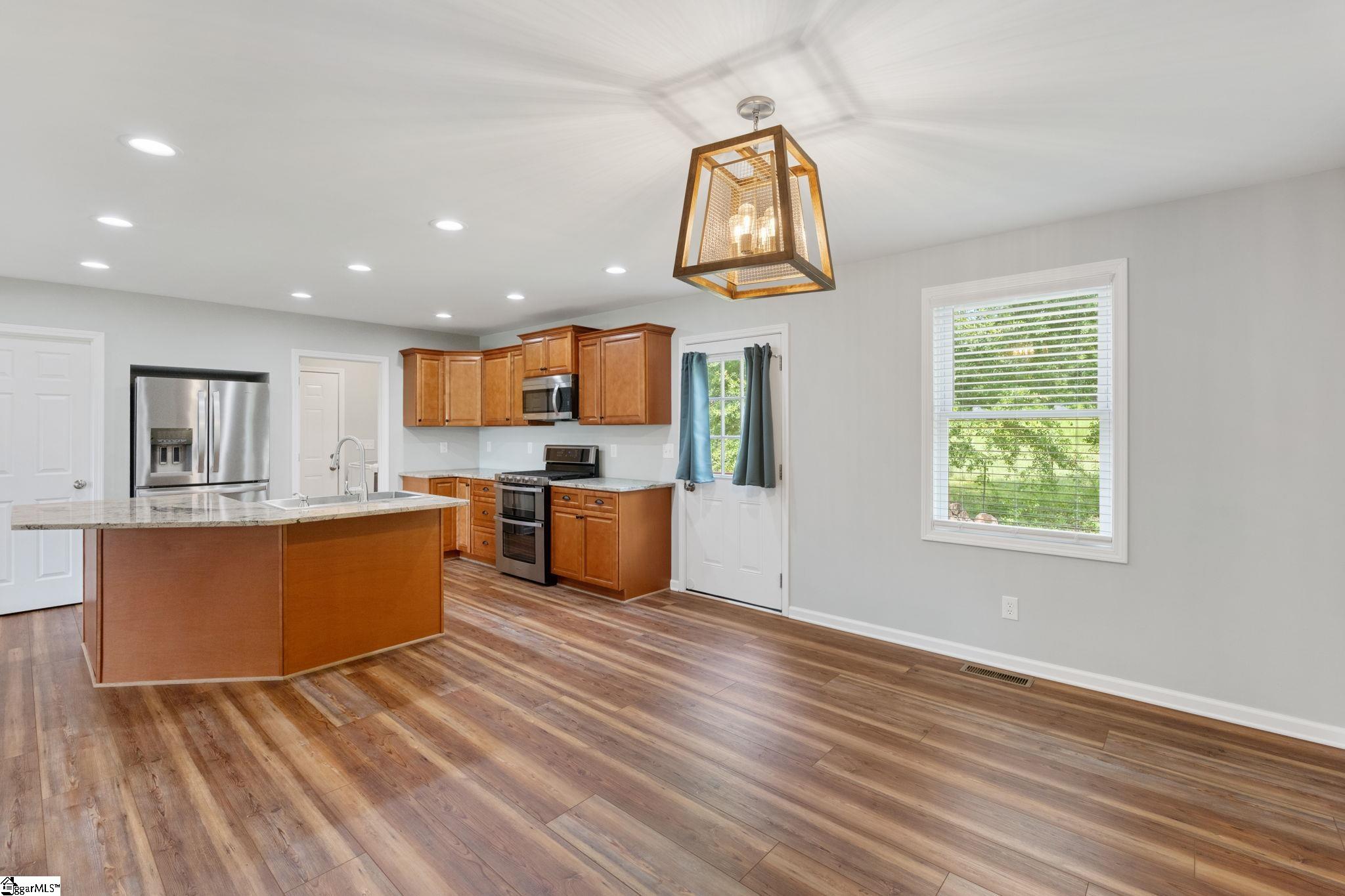2762 Allen Bridge Road Fountain Inn, SC 29644