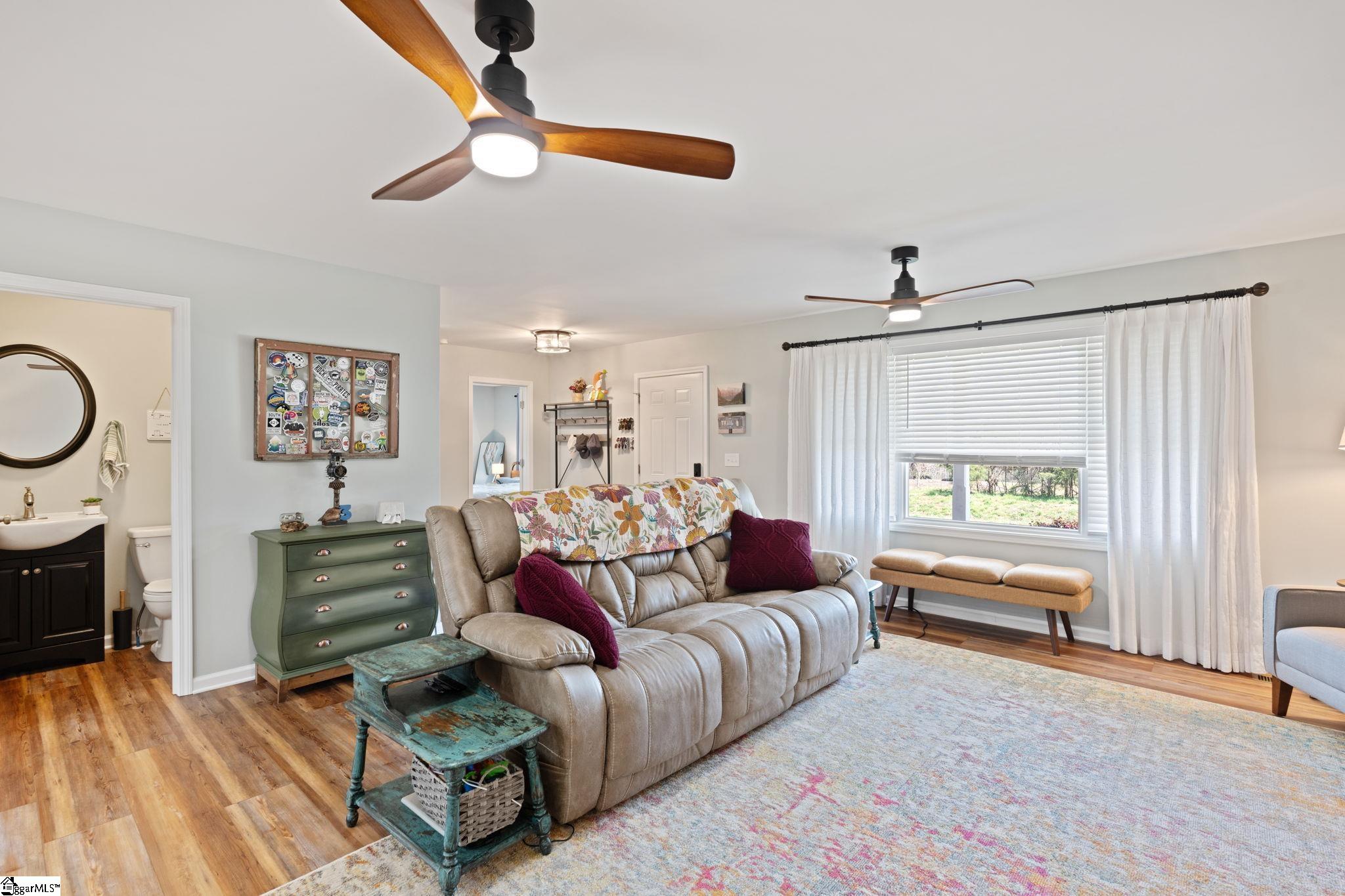 2762 Allen Bridge Road Fountain Inn, SC 29644