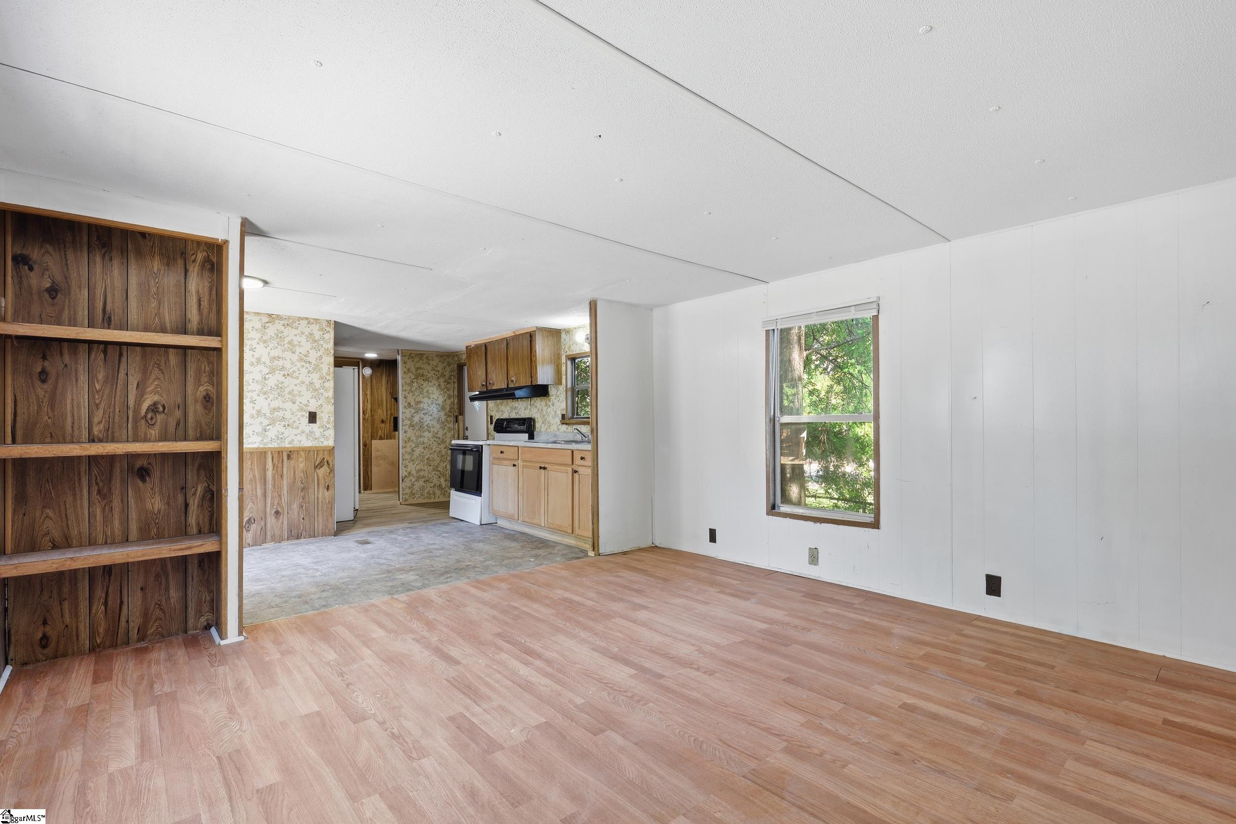 10 Ace Drive Greenville, SC 29605