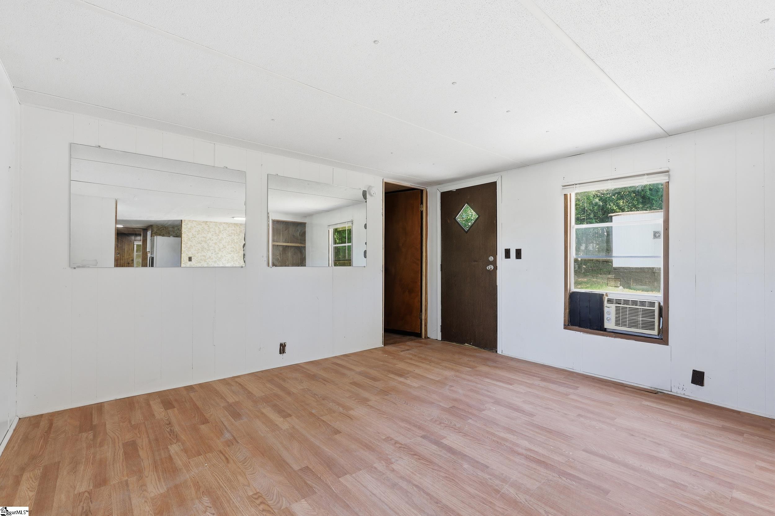 10 Ace Drive Greenville, SC 29605