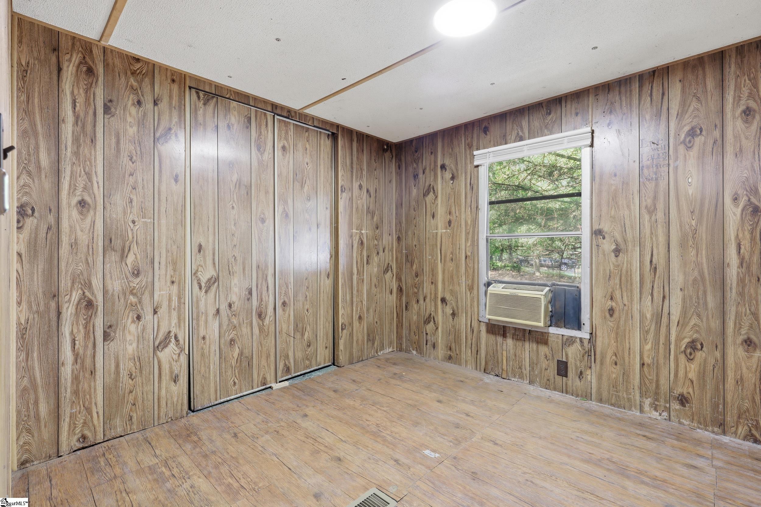 10 Ace Drive Greenville, SC 29605