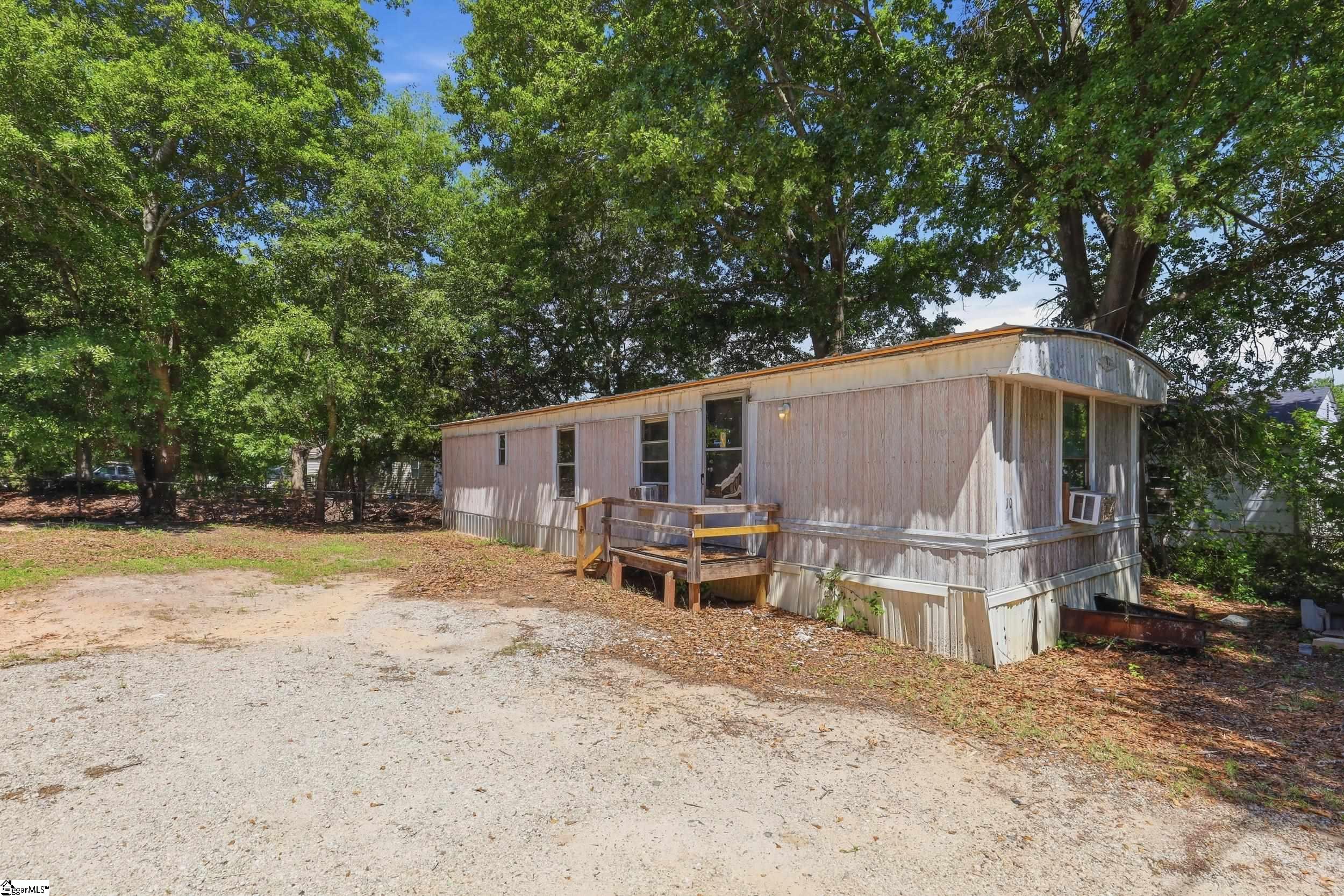 10 Ace Drive Greenville, SC 29605