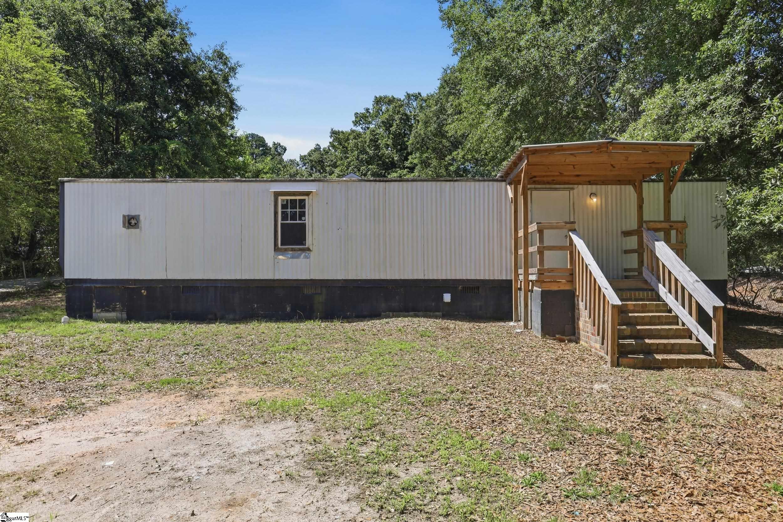 10 Ace Drive Greenville, SC 29605