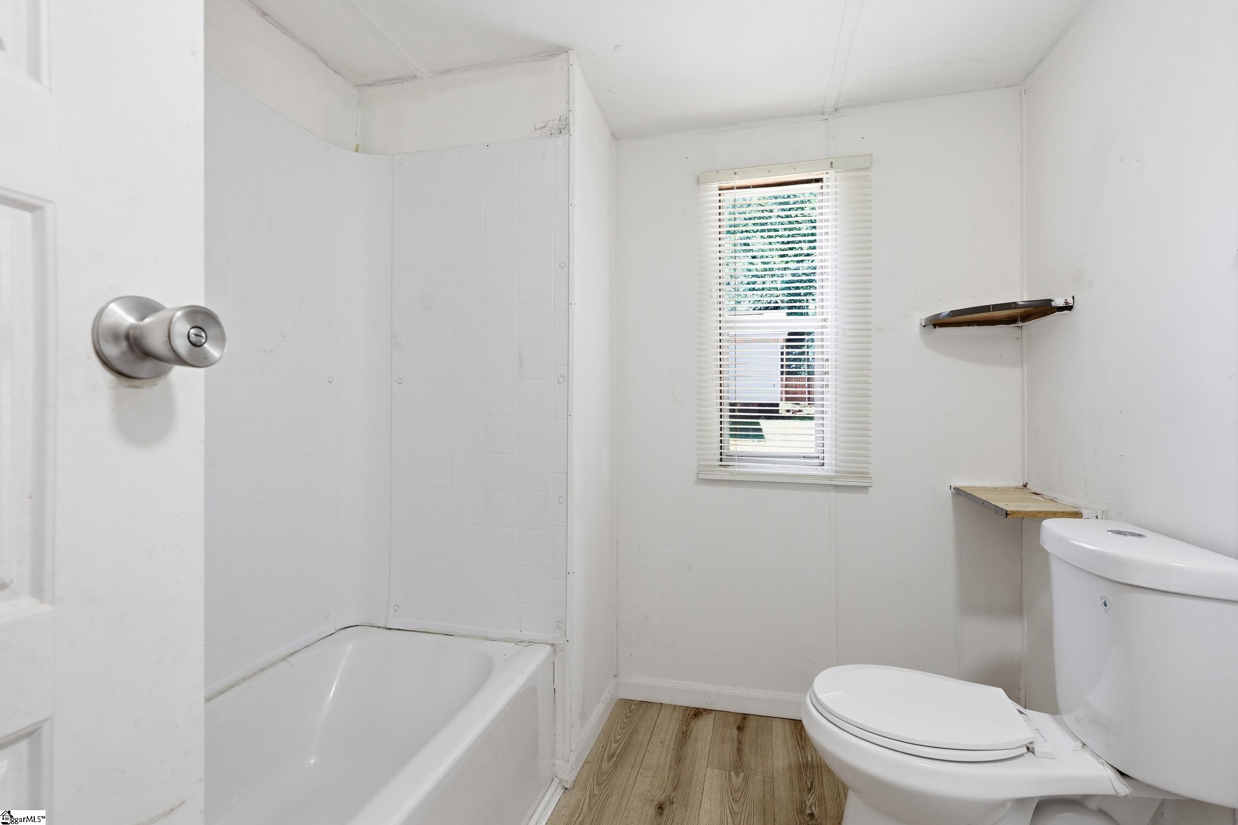 10 Ace Drive Greenville, SC 29605