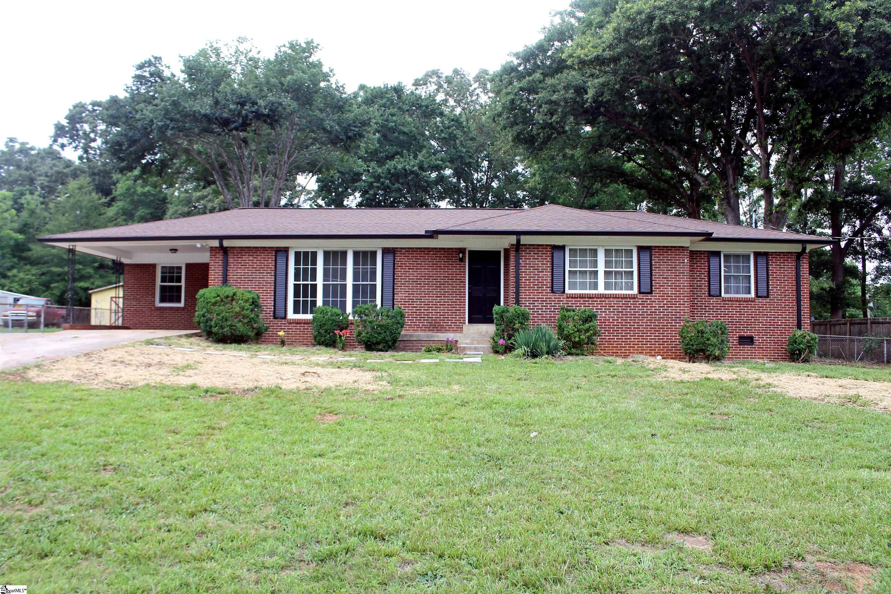 208 Alice Farr Drive Greenville, SC 29617-1506