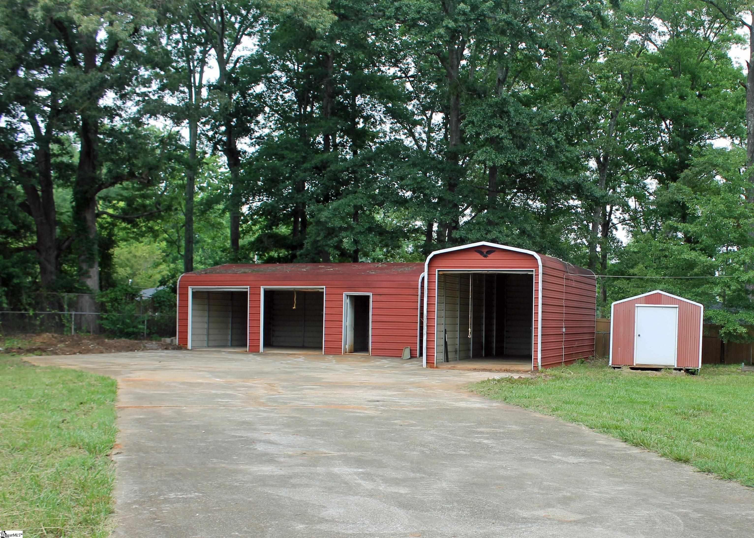 208 Alice Farr Drive Greenville, SC 29617-1506