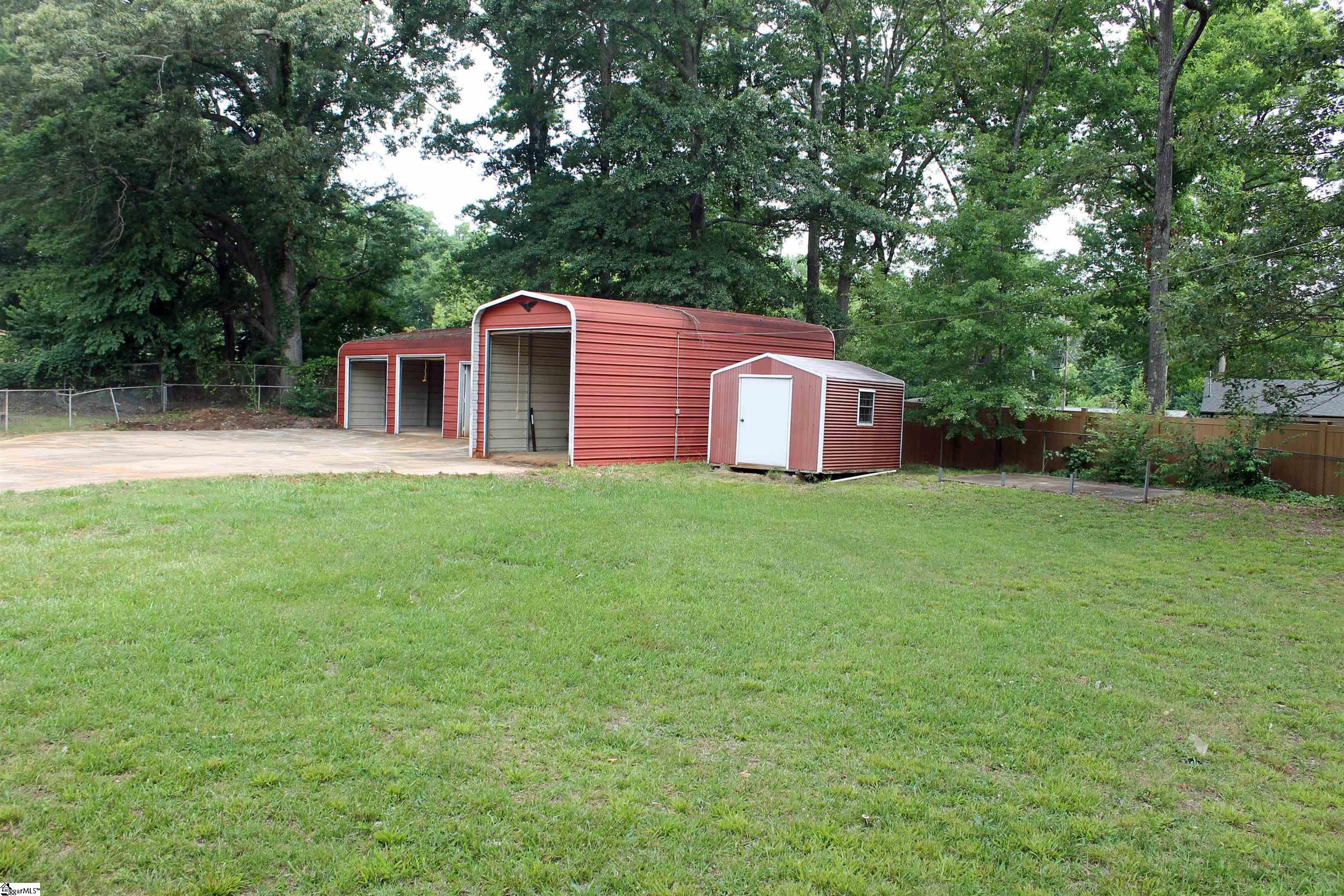 208 Alice Farr Drive Greenville, SC 29617-1506