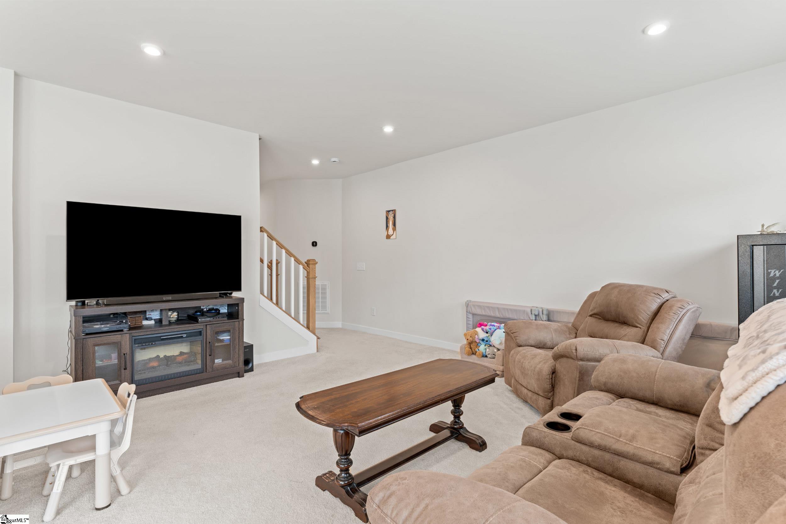 561 Martin Creek Drive Simpsonville, SC 29680