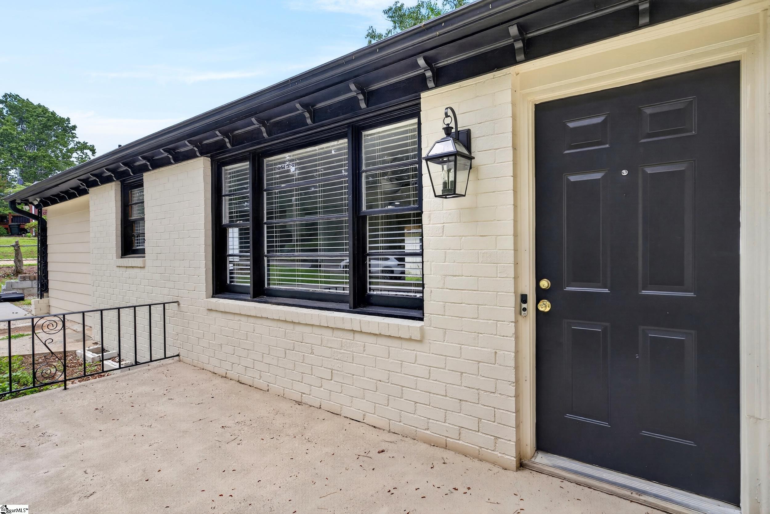 1 Woodleigh Drive Taylors, SC 29687