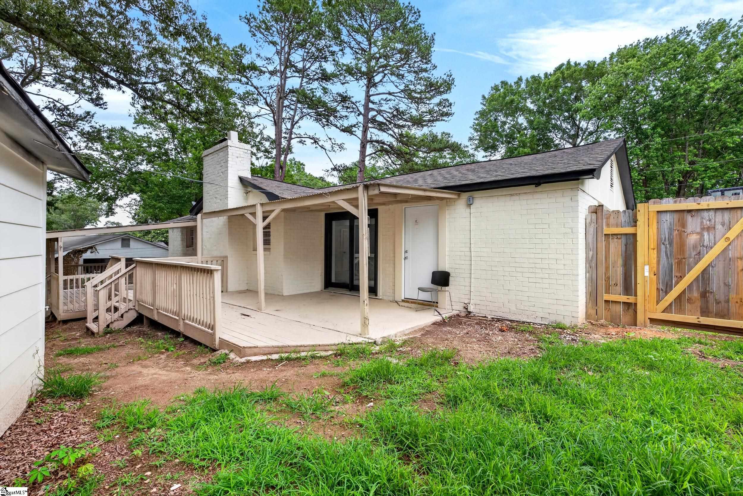 1 Woodleigh Drive Taylors, SC 29687