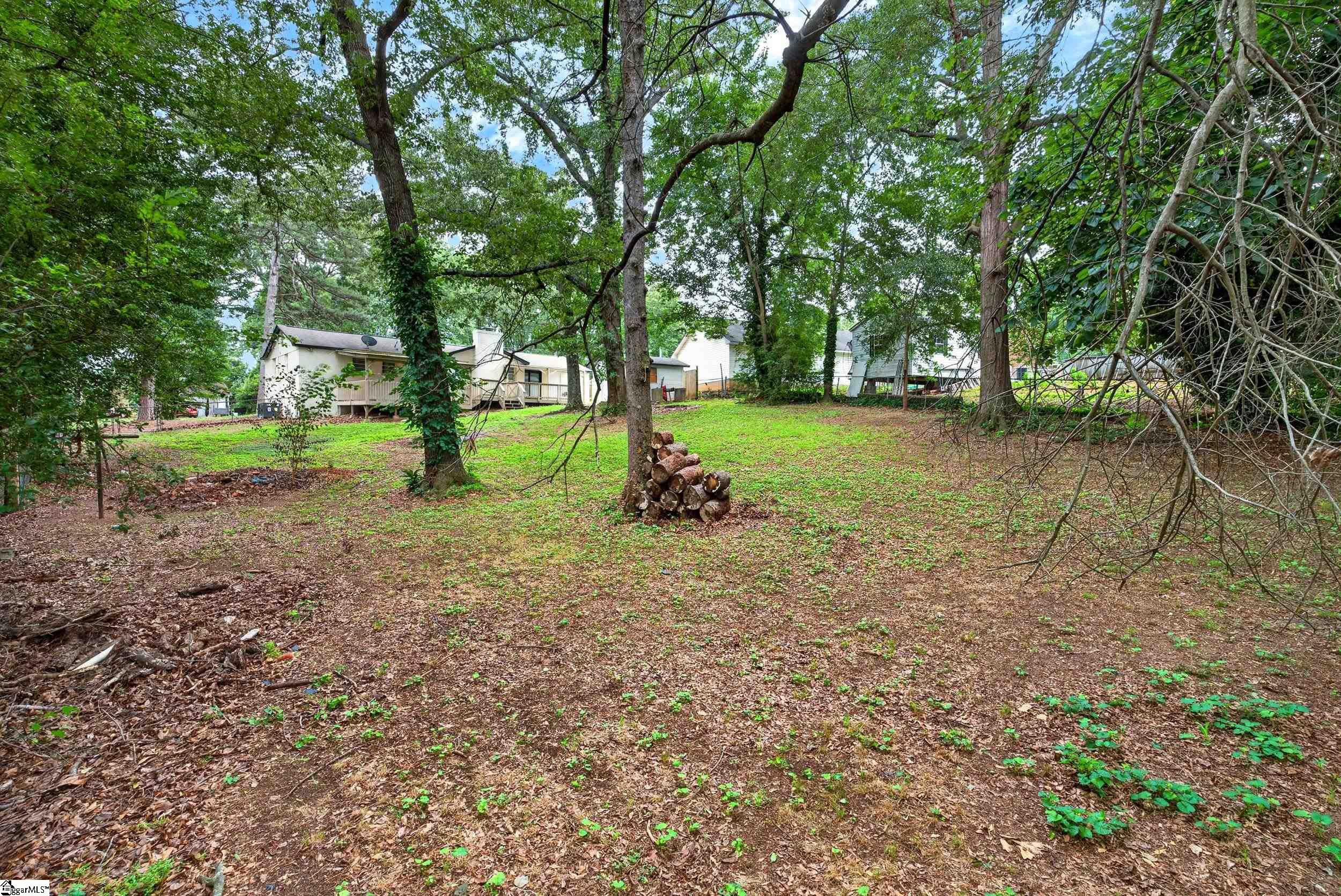 1 Woodleigh Drive Taylors, SC 29687