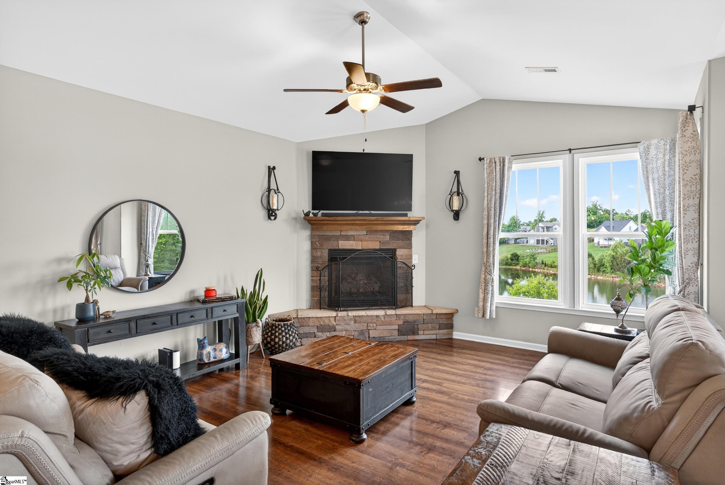 977 Garnet Circle Chesnee, SC 29323