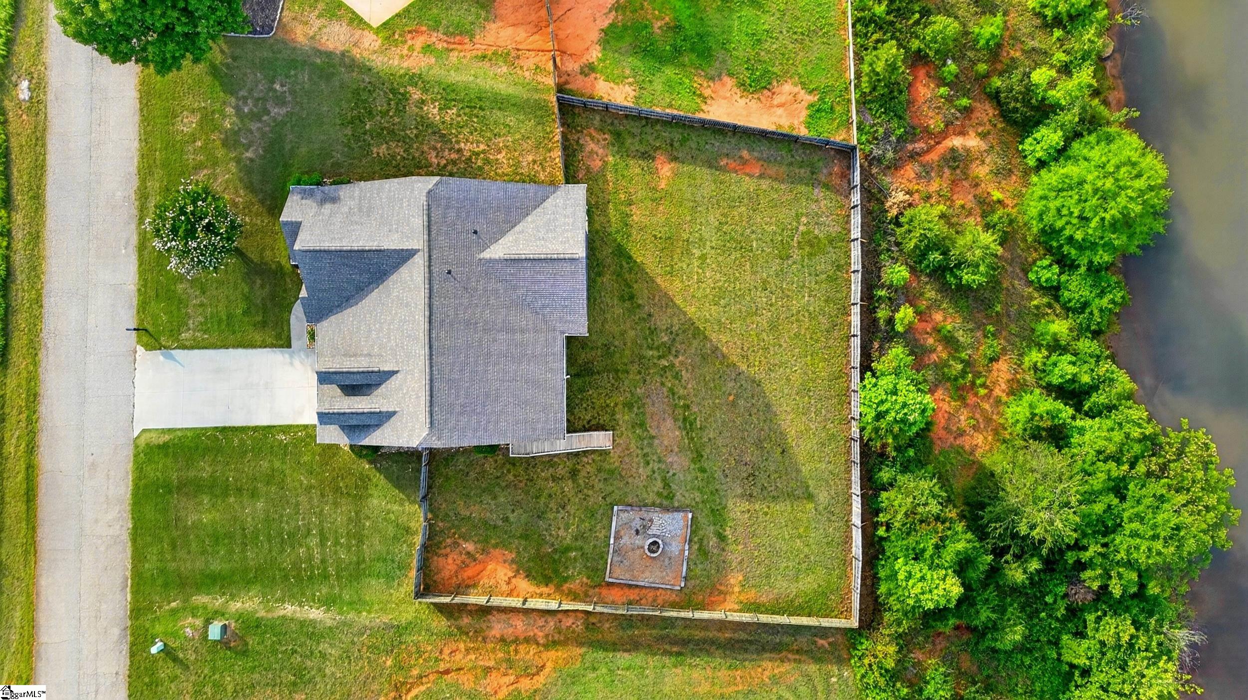 977 Garnet Circle Chesnee, SC 29323