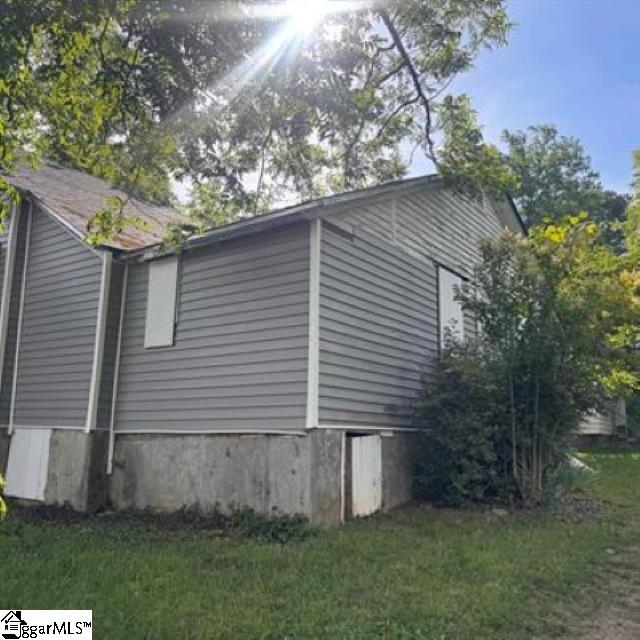 203 Holmes Street Gaffney, SC 29341