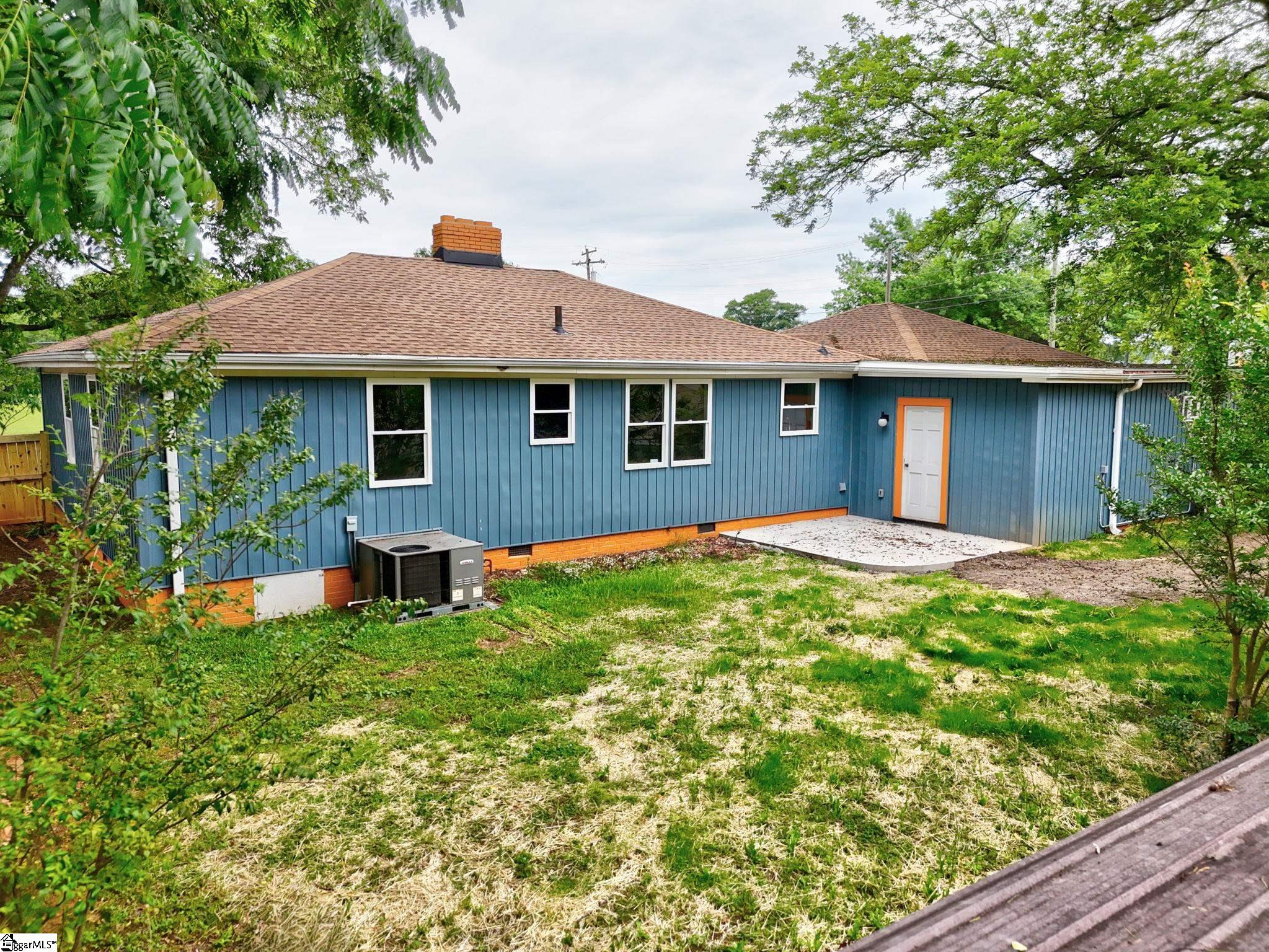 1010 Log Shoals Road Mauldin, SC 29662