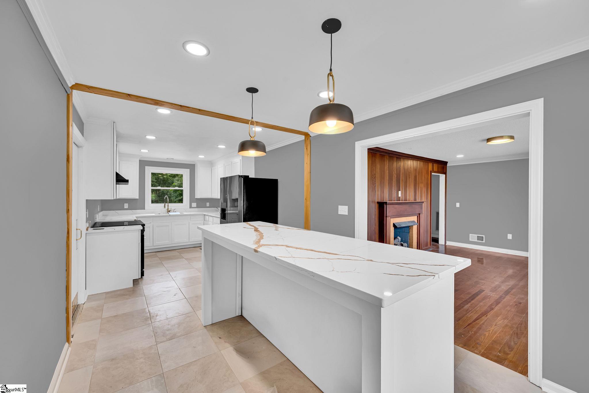 1010 Log Shoals Road Mauldin, SC 29662