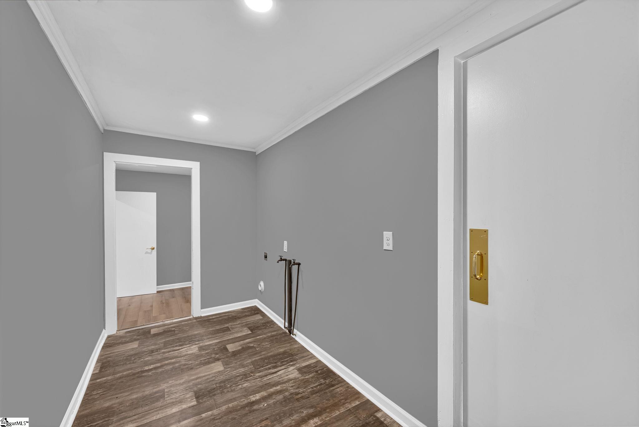 1010 Log Shoals Road Mauldin, SC 29662