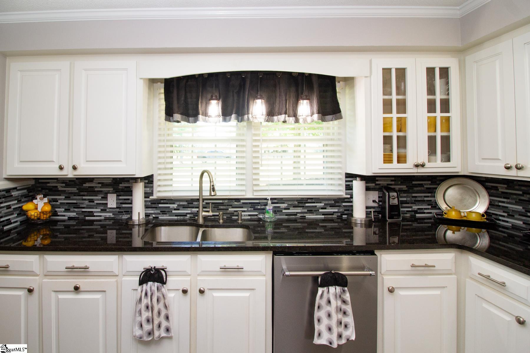 230 Jenkins Circle Townville, SC 29689-4137