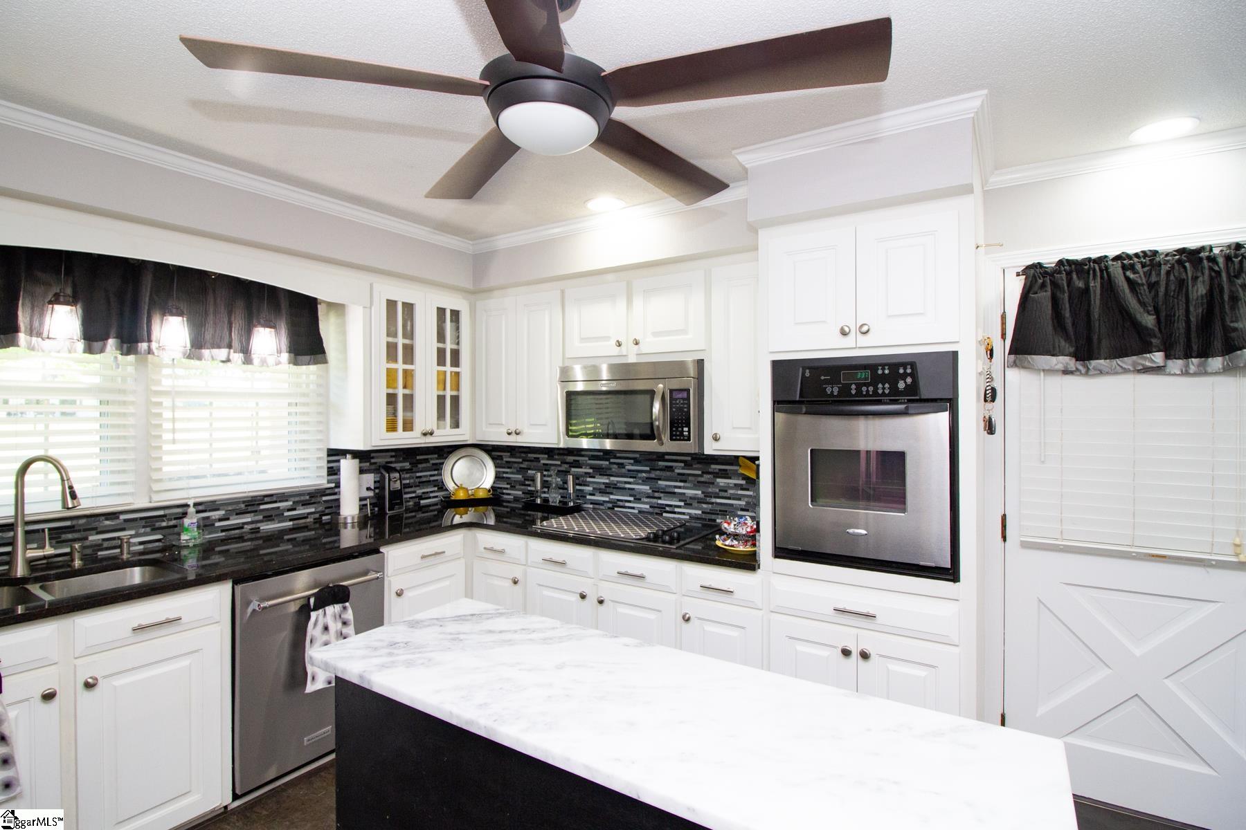 230 Jenkins Circle Townville, SC 29689-4137