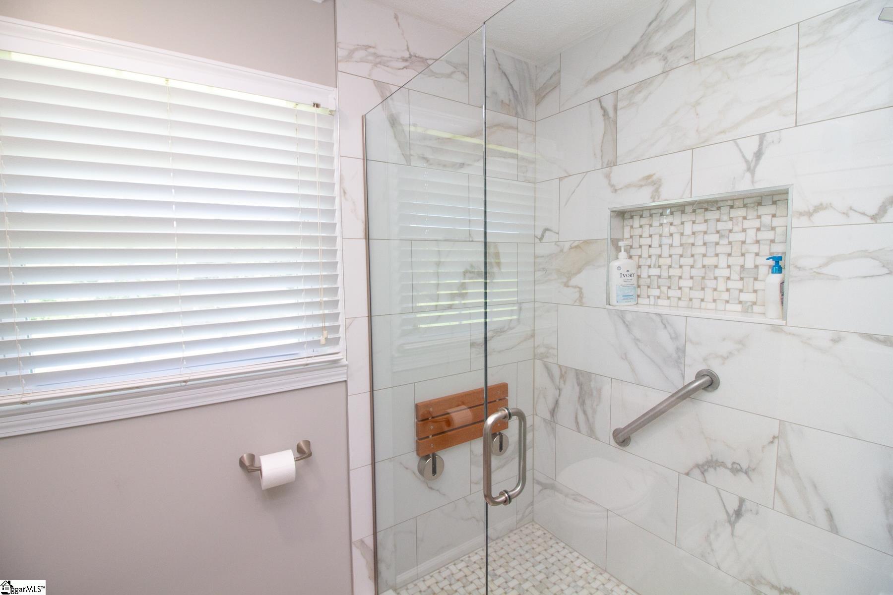 230 Jenkins Circle Townville, SC 29689-4137