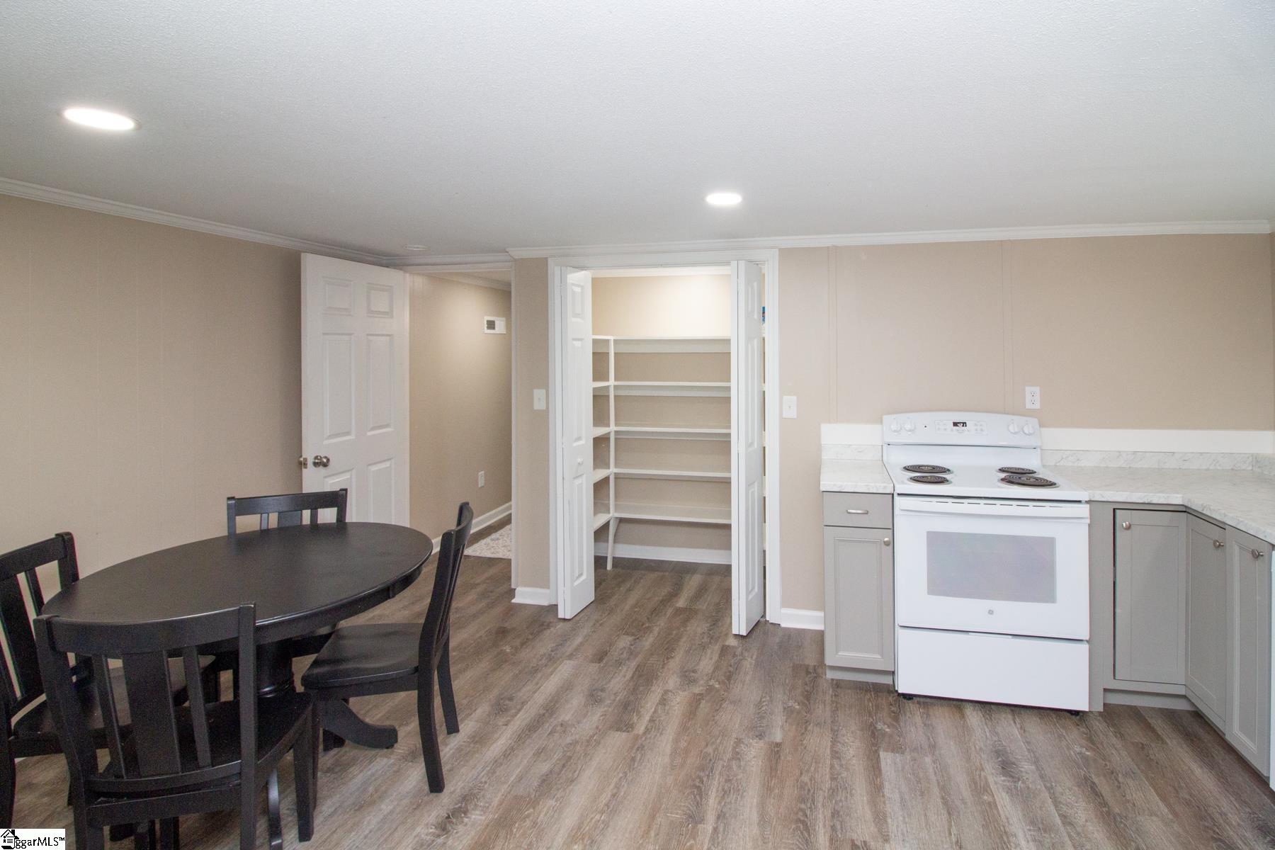 230 Jenkins Circle Townville, SC 29689-4137