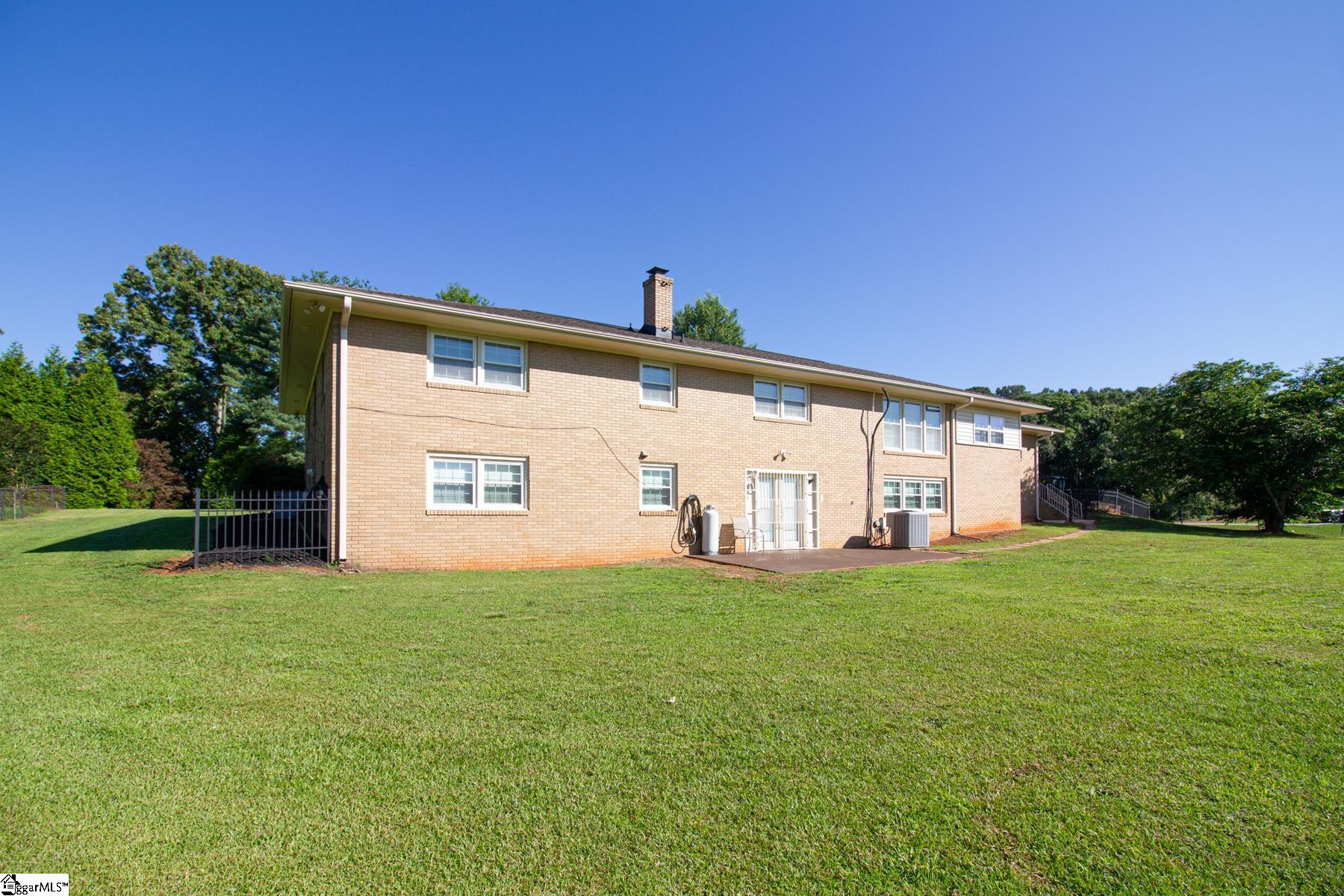 230 Jenkins Circle Townville, SC 29689-4137