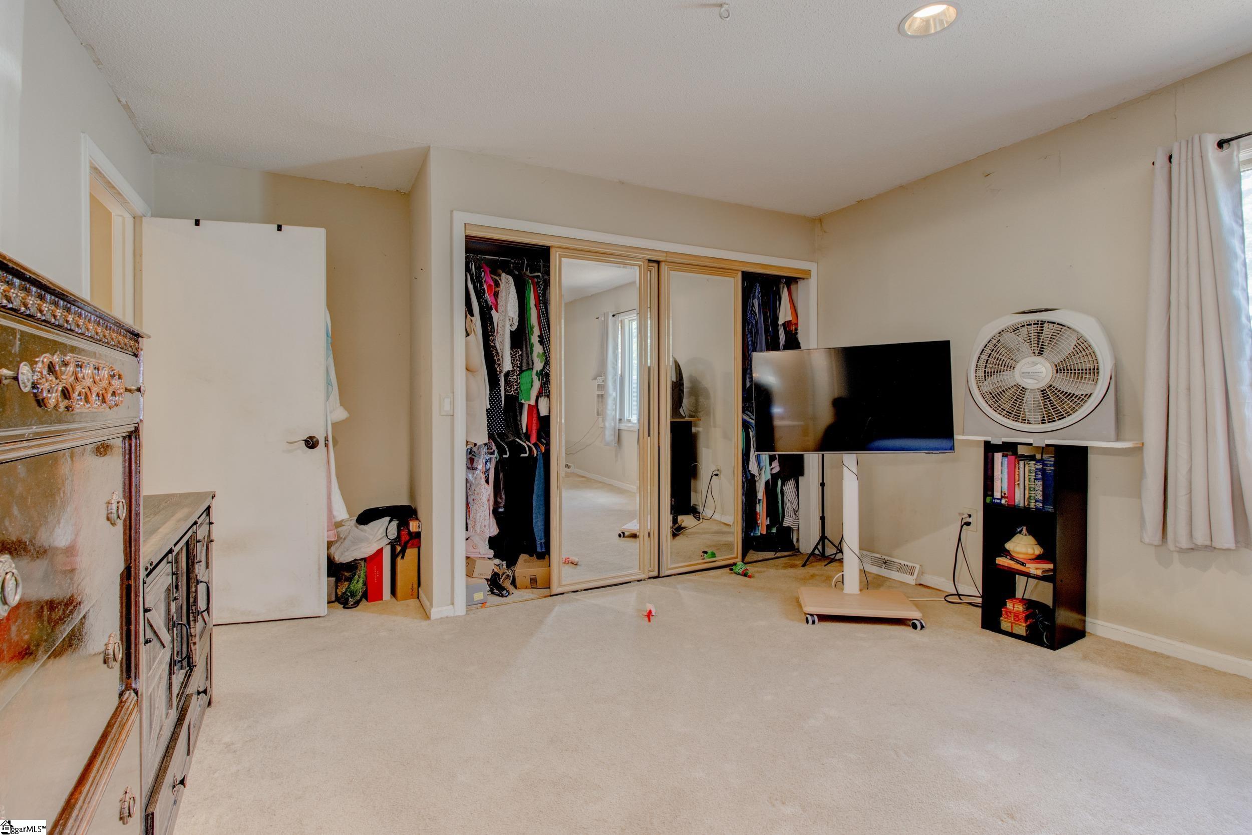 500 Oakwood Estates Drive Anderson, SC 29621