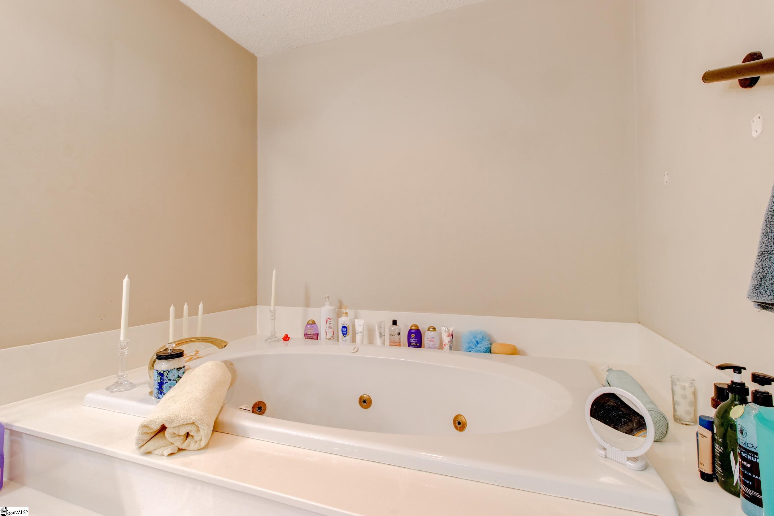500 Oakwood Estates Drive Anderson, SC 29621