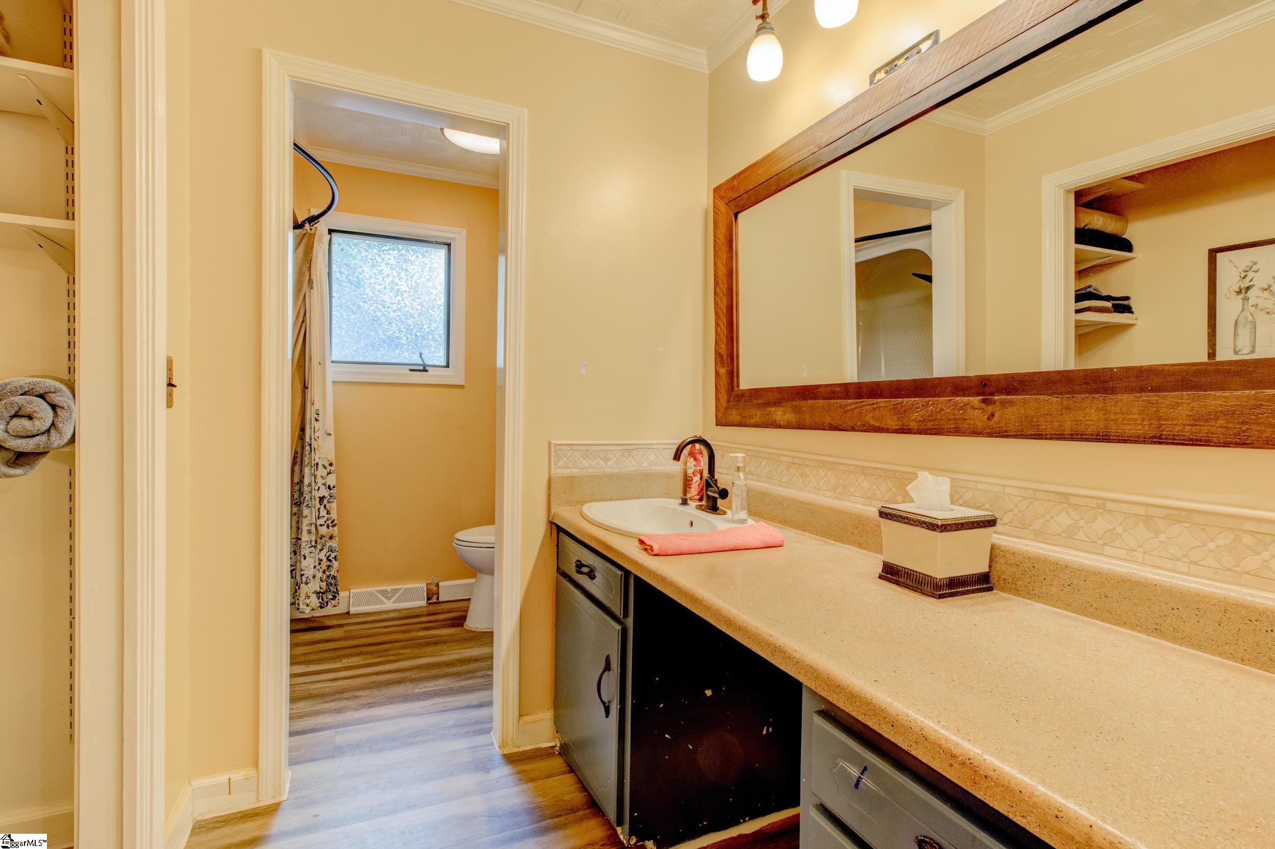 500 Oakwood Estates Drive Anderson, SC 29621