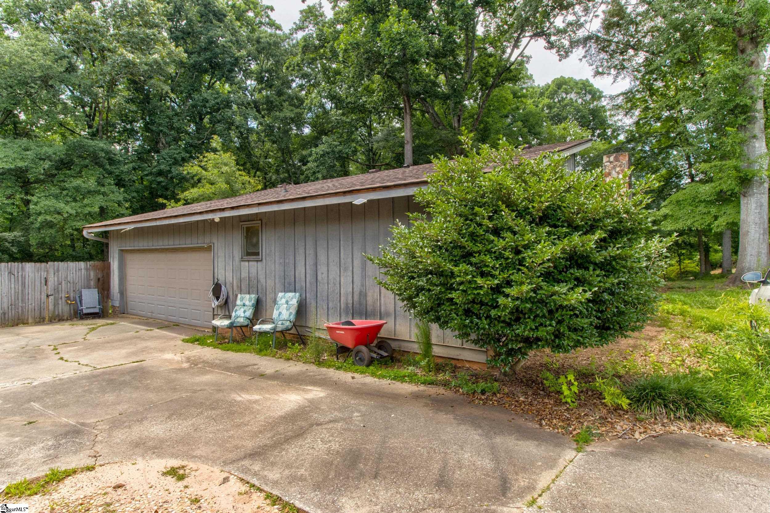 500 Oakwood Estates Drive Anderson, SC 29621