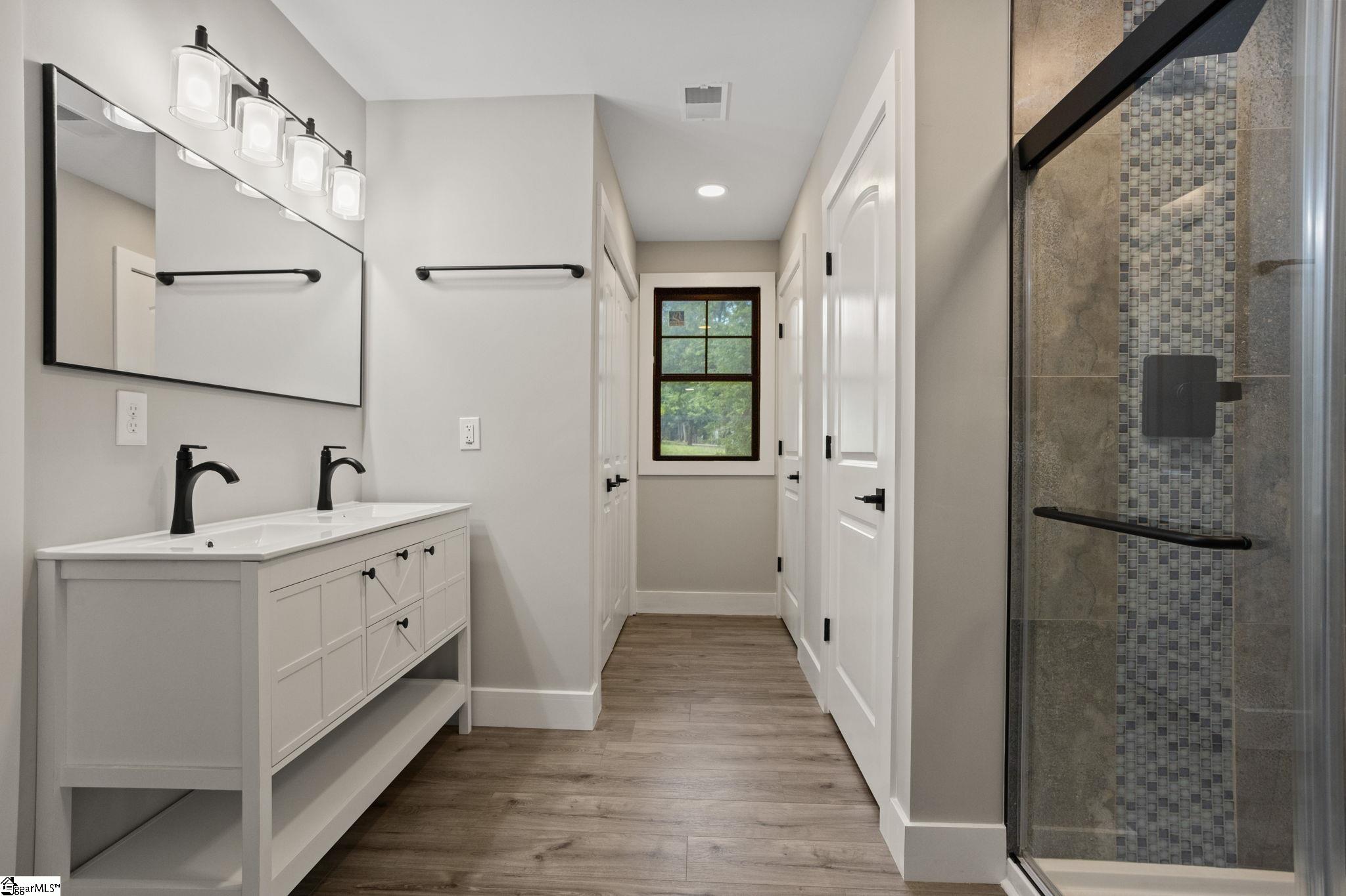 115 Hammond Avenue Greer, SC 29651