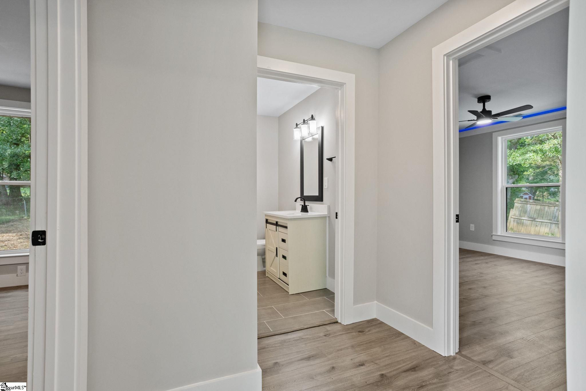 115 Hammond Avenue Greer, SC 29651