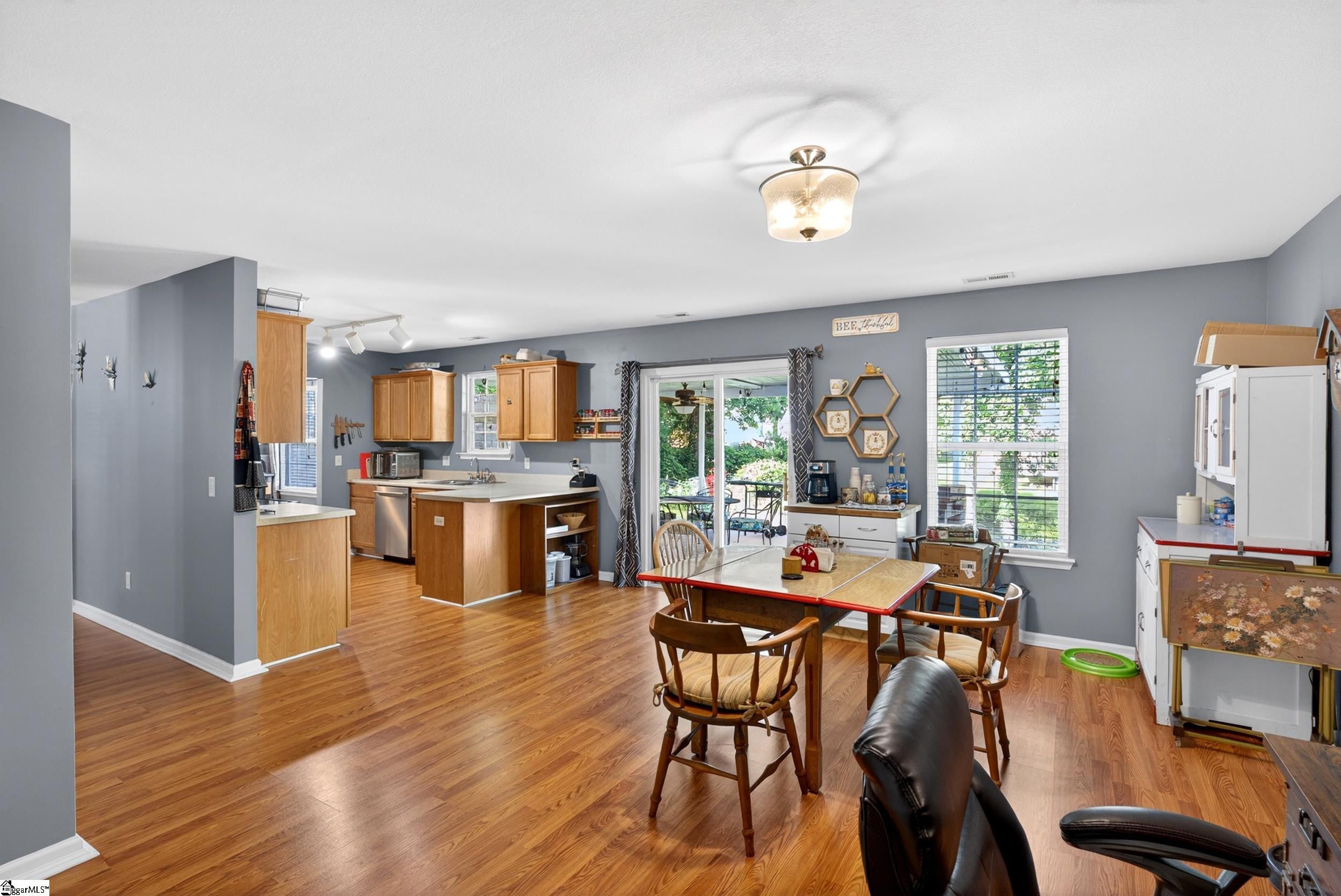 6 Red Shirt Court Greer, SC 29651