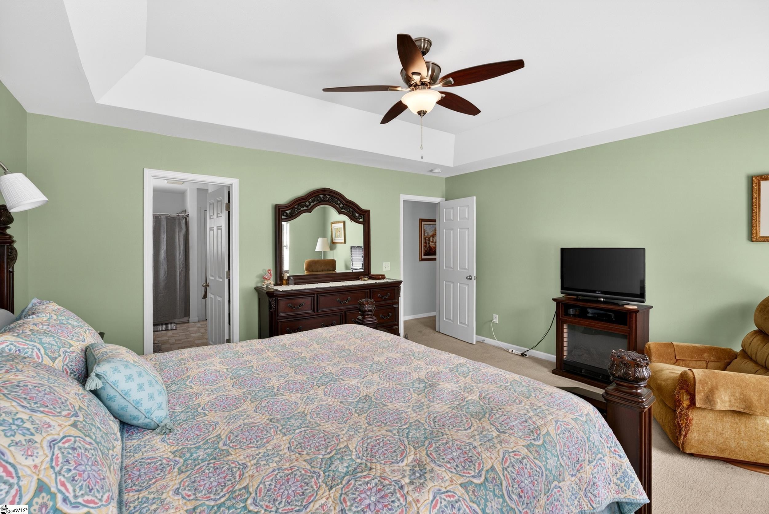 6 Red Shirt Court Greer, SC 29651