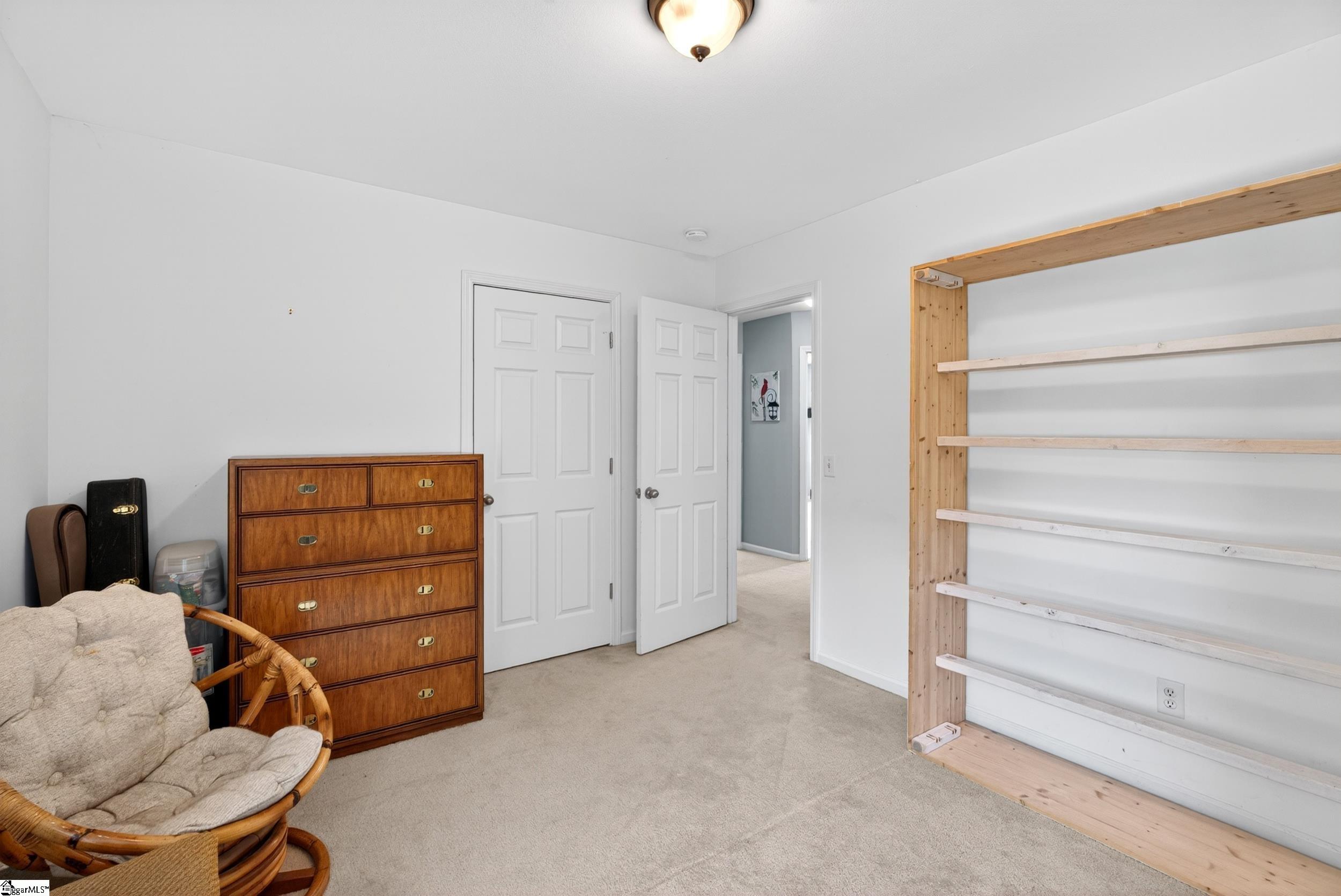 6 Red Shirt Court Greer, SC 29651